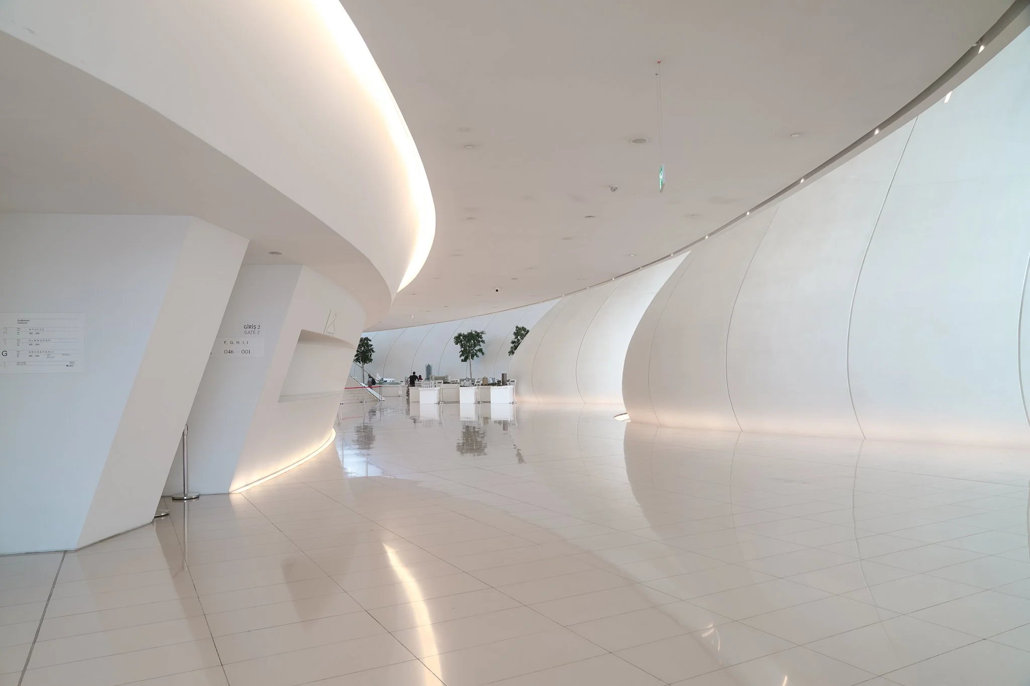 Heydar Aliyev Center, Baku - one of the most fascinating masterpieces ...