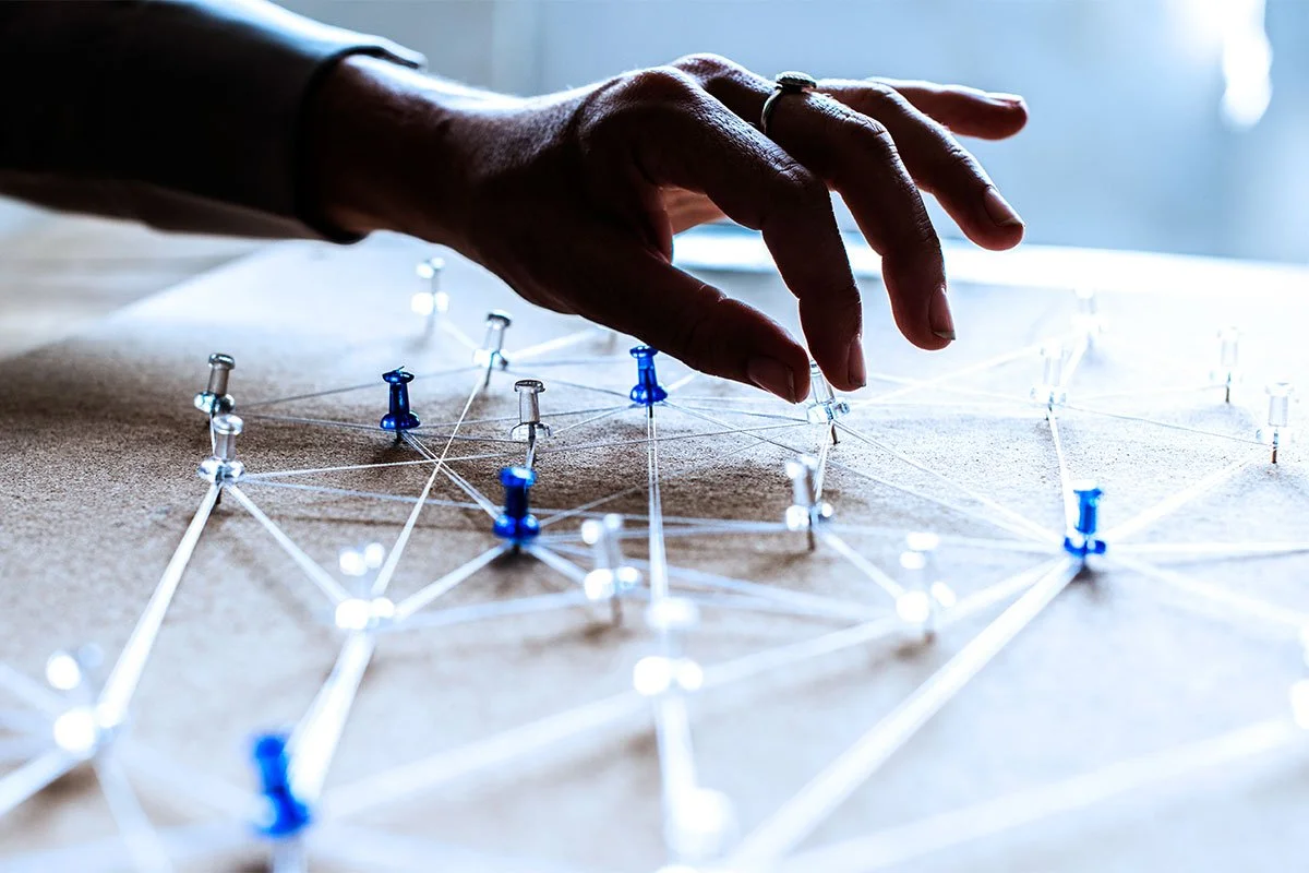 The Hidden Power Of Relationships. 