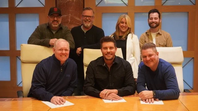 SINGER/SONGWRITER RYAN LARKINS SIGNS WITH RED STREET COUNTRY