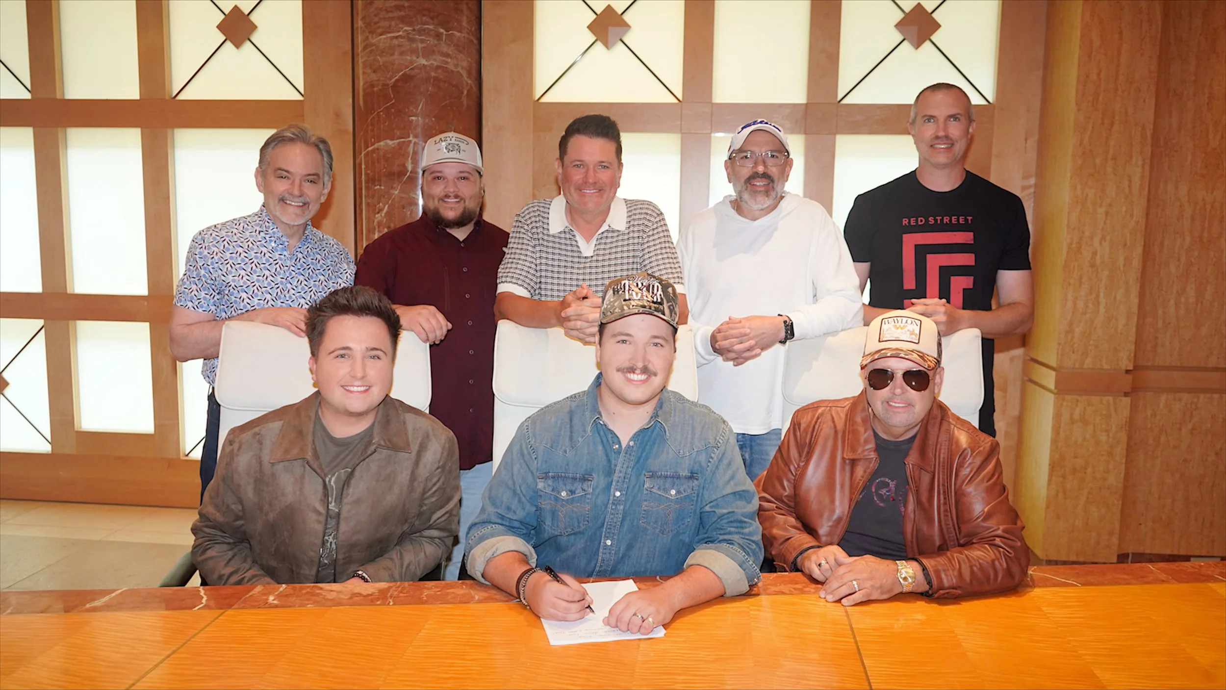 RED STREET RECORDS INKS VIRAL COUNTRY TRIO THE SOUND
