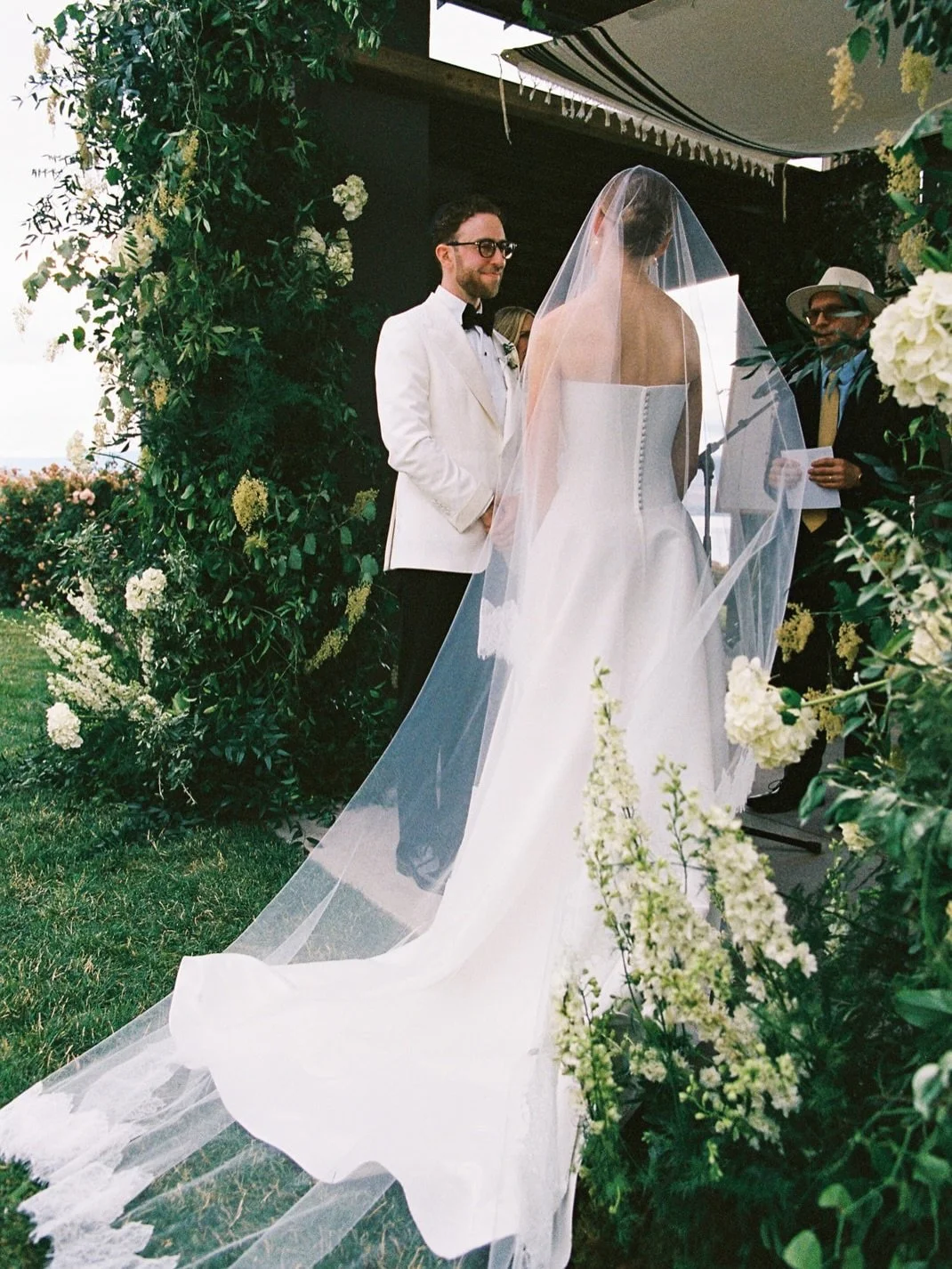When every image feels like a moment engrained in your memory. Such a beautiful day to relive through @willreidphoto.