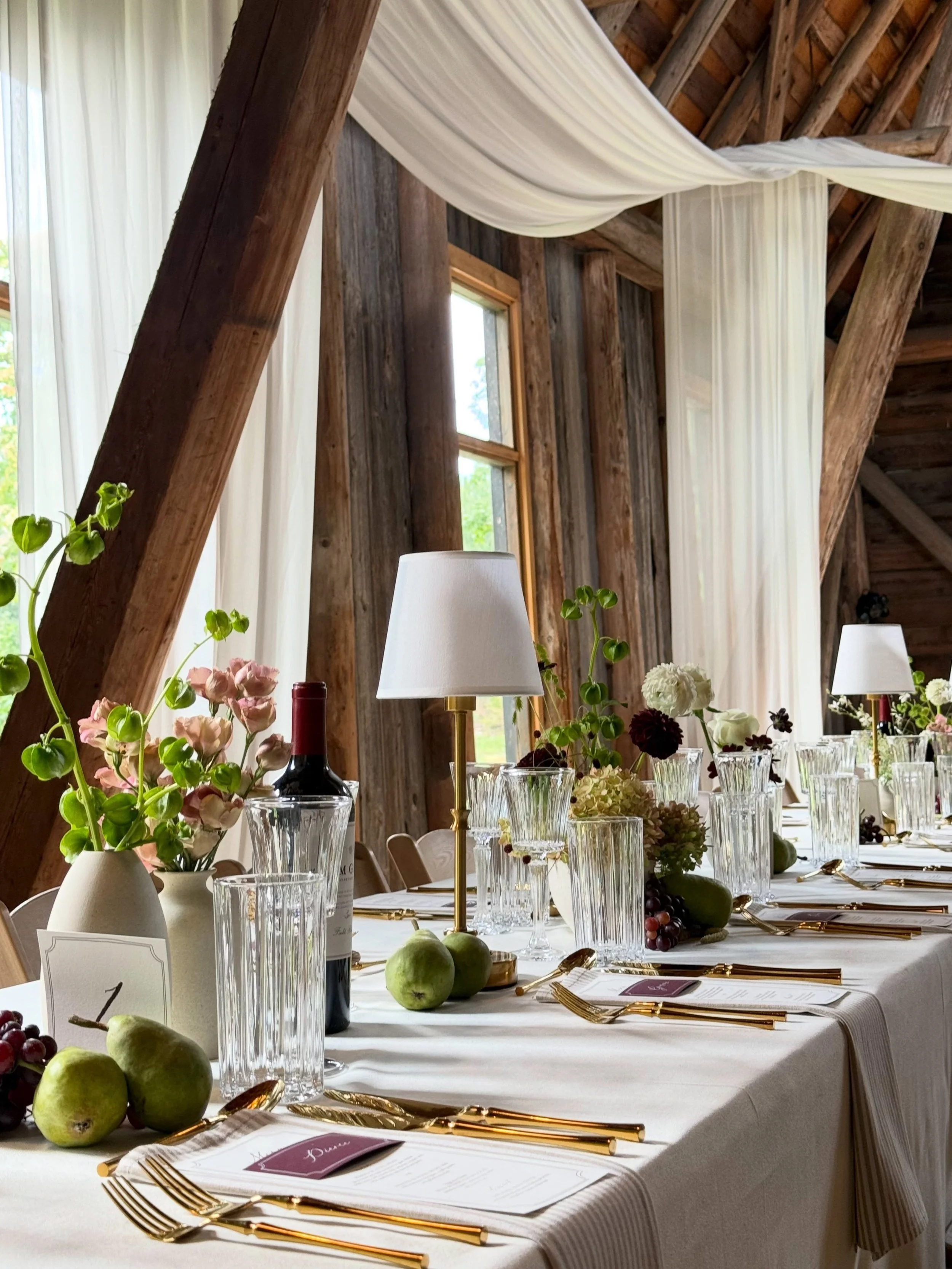 A Revelstoke wedding for Ariel &amp; Jack.

Florist: @ramblingwildfamilyfarm 
Design: @createdlovelyevents 
Stationery: @paperocelot 
Tables + Chairs: @oasisrentals.revelstoke 
Linens, Cutlery: @modernrentals.ca 
Drape, Shelf: @baskeventsco 
Glasswar