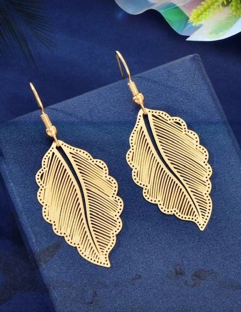 Luxury Golden Tree Jewelry Stock
