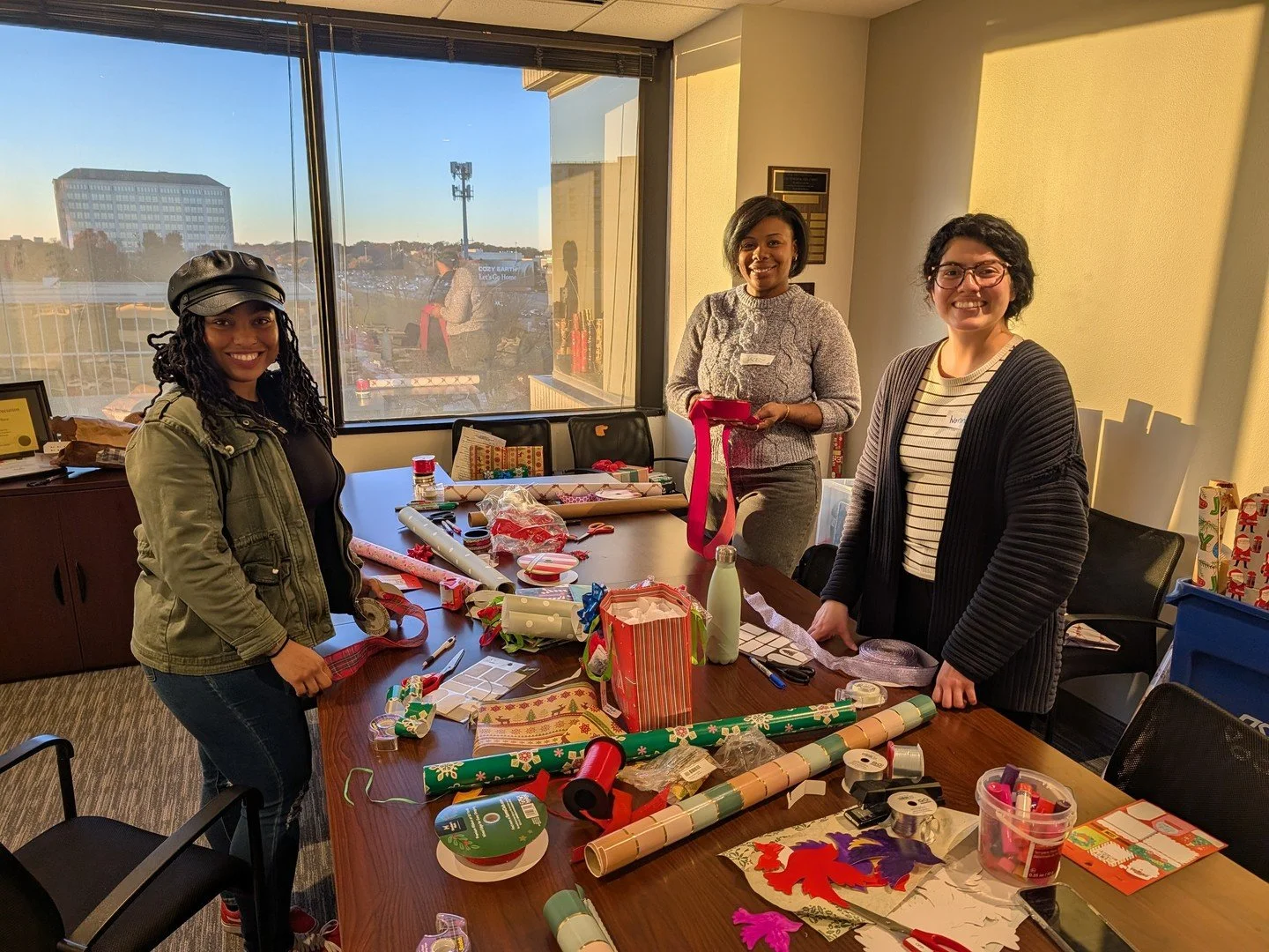 Last month, we welcomed incredible groups and individuals who wrapped youth gifts, spruced up our office, created beautiful art for our donor wall, wrote heartfelt thank‑you notes, and donated much‑needed items for our young women. How lucky are we t