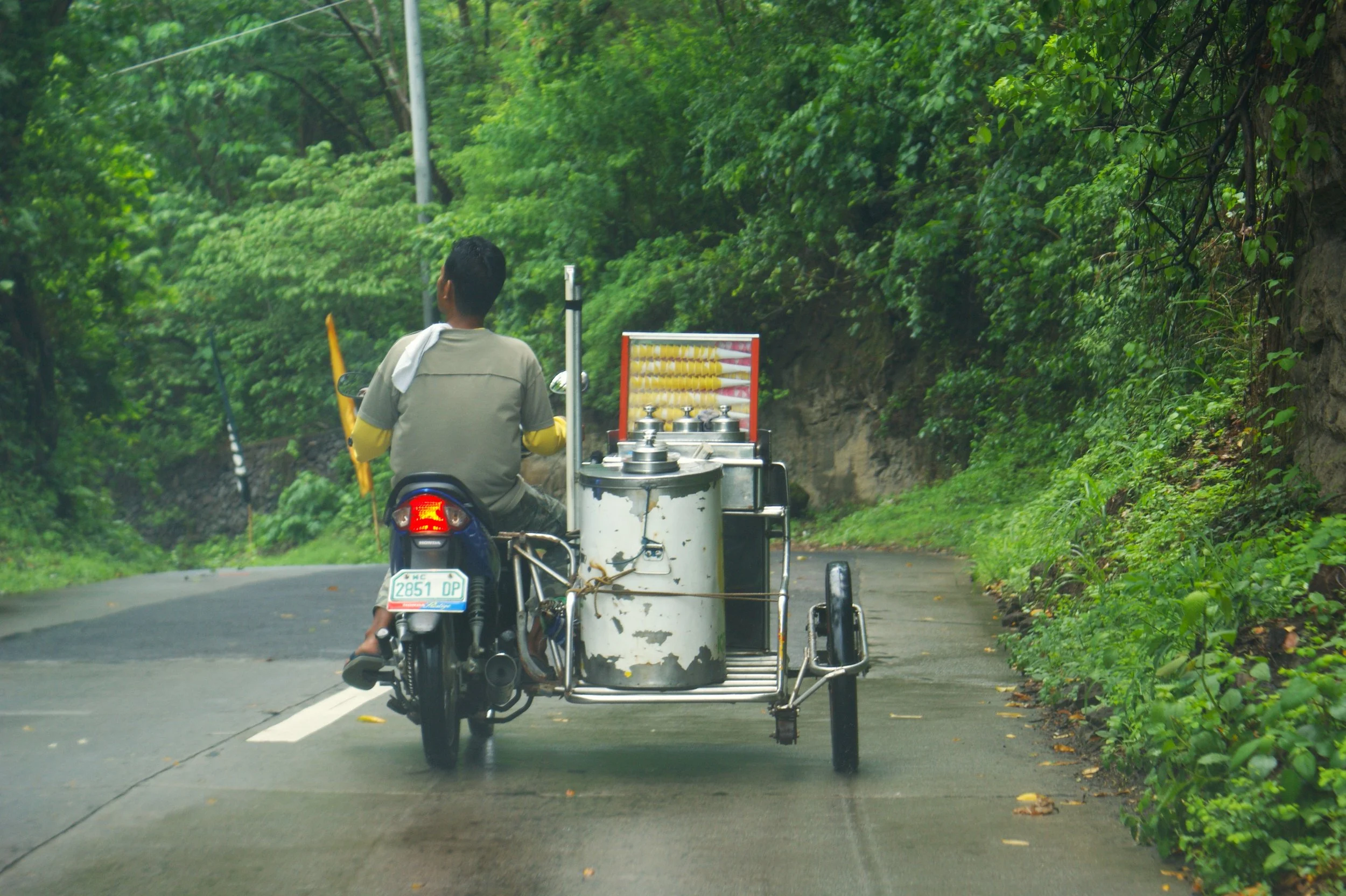 Filipino Ice Cream Man.JPG