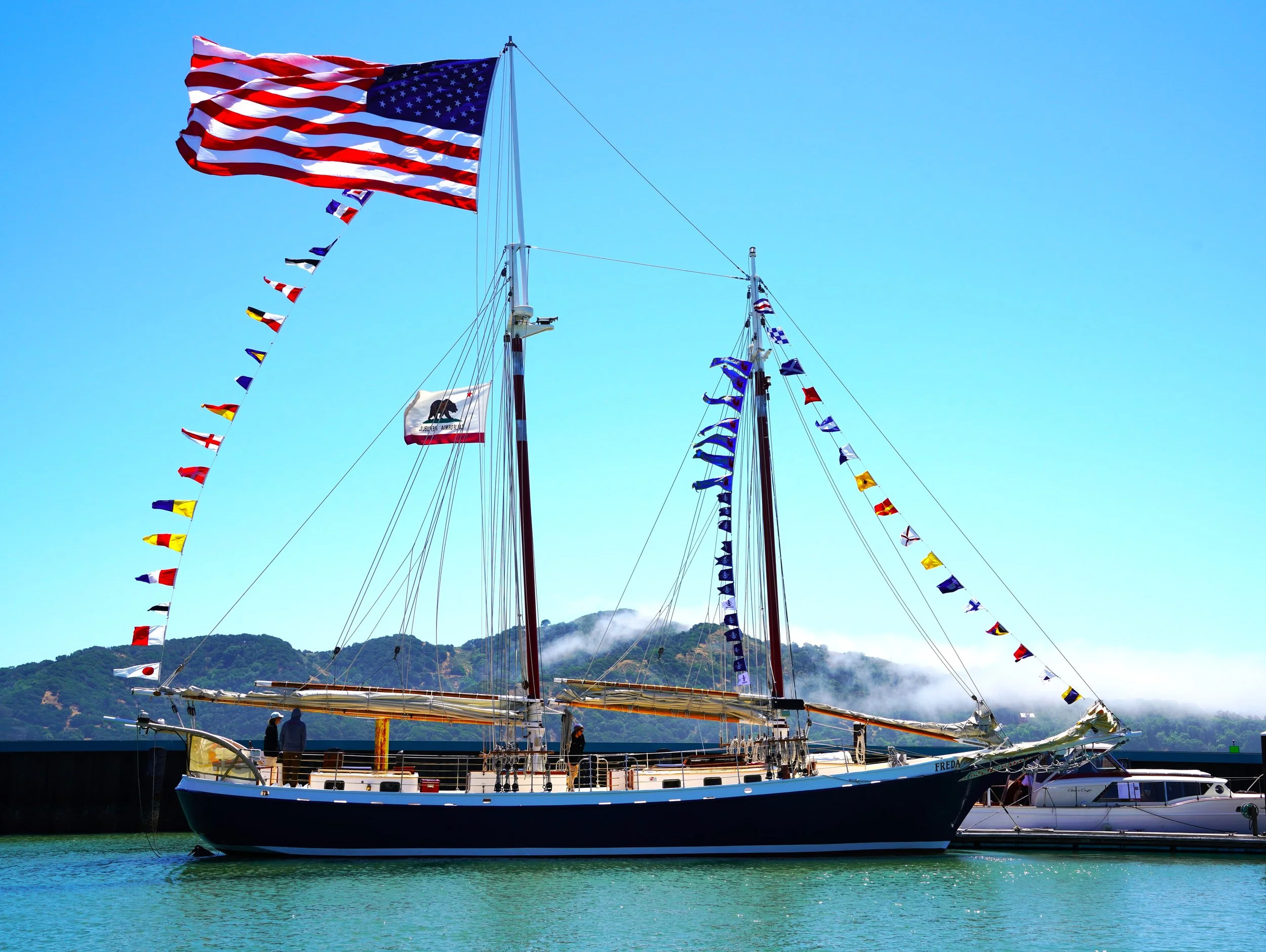 DSC02666   Tiburon's Corinthian Yacht Club of San Francisco welcomed large visitors to see the Wooden Sailboats on Slip A-B b.JPG