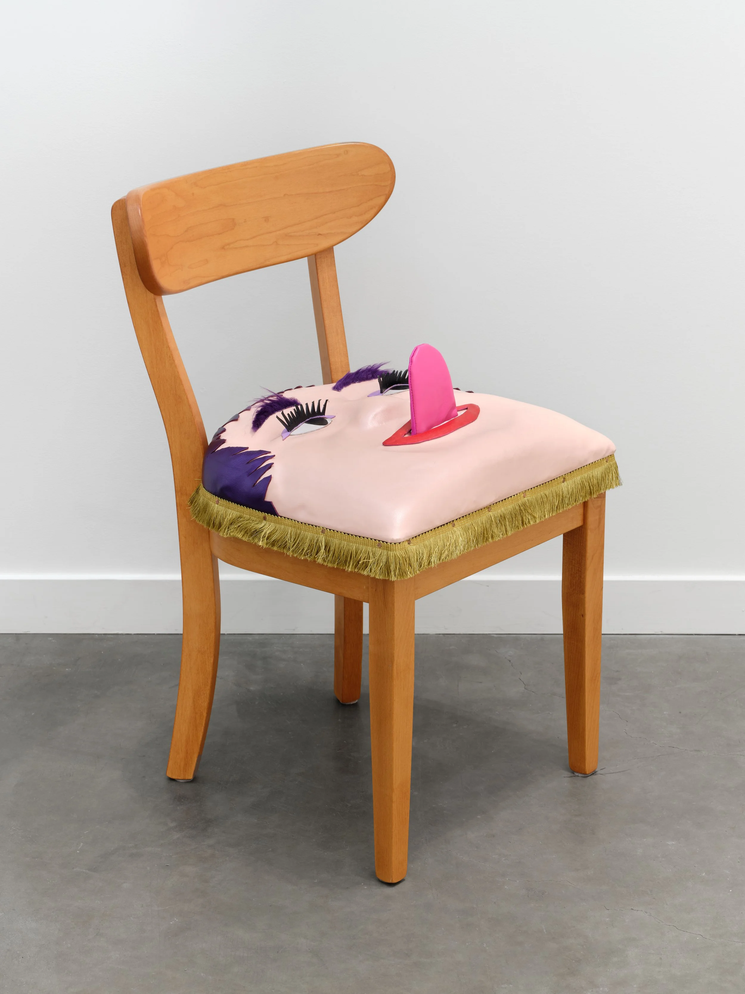 Pippa Garner6_Cunnaligus Chair.jpg
