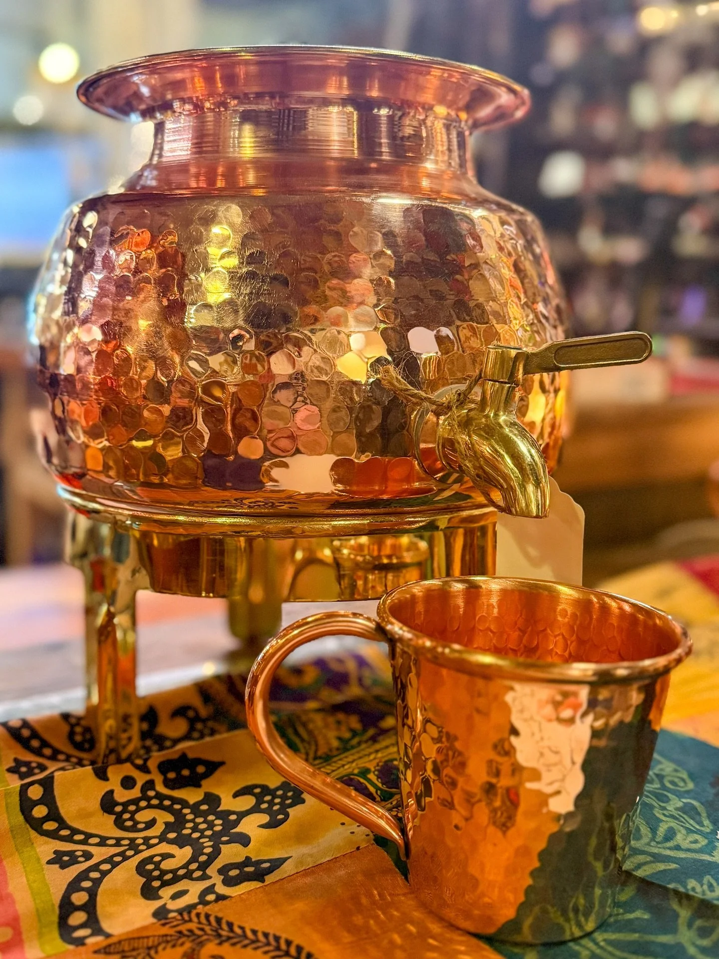 ✨ The Art of Living, the Copper Way ✨

Handcrafted by skilled Thatheras, each copper water dispenser is a work of heritage and wellness &mdash; taking a full day to shape, hammer, and polish to perfection. 🌿

Known in Ayurveda as Tamra Jal, water st