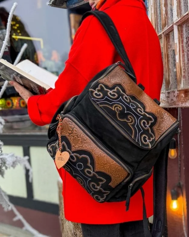 There&rsquo;s something special about a piece you reach for without thinking &mdash; the one that just works. 📖❄️

This knapsack is made in India from hand-tooled water buffalo leather, finished with solid brass hardware. The leather is strong, beau