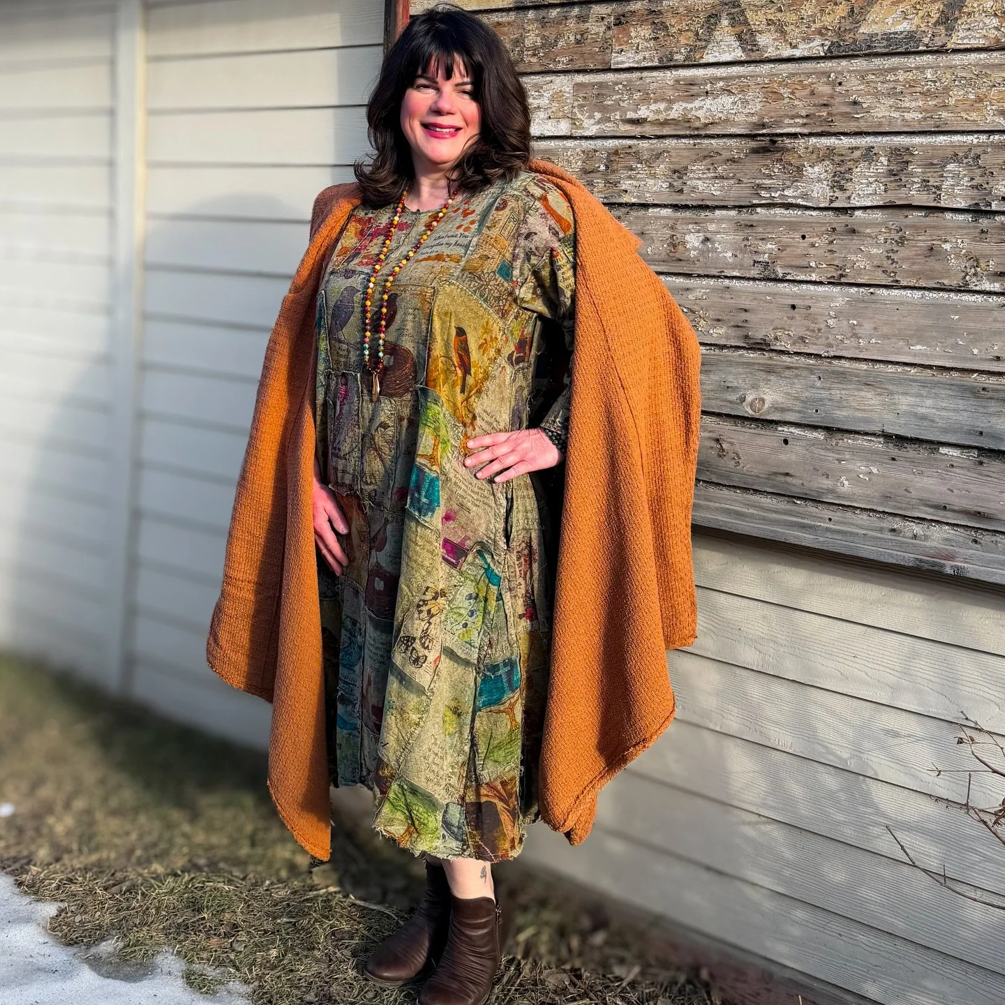 Effortless layers 🤎
This stunning Paper &amp; Lace dress is made from 100% organic cotton, paired with a beautifully woven cotton shawl from India. One-size-fits-most, easy, flattering, and timeless&mdash;pieces you&rsquo;ll reach for again and agai