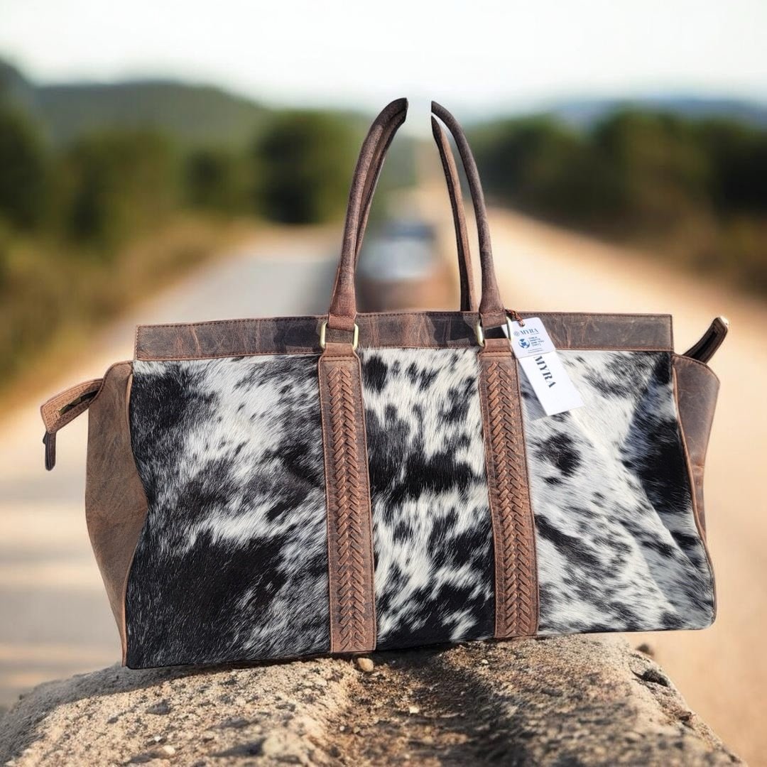 She carries stories of open roads, sun-bleached earth, and faraway places&hellip; 🤍

This stunning Myra bag, handcrafted in India, is where wild spirit meets timeless craftsmanship. Each piece is one-of-a-kind, with natural hair-on hide, rich leathe