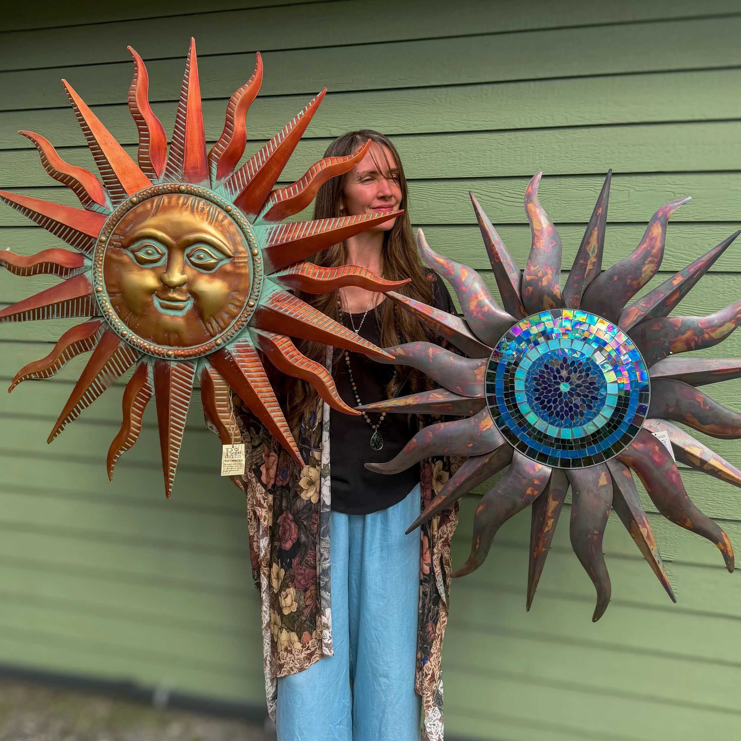 Lots of new garden arrivals just landed 🌿☀️

From stunning handcrafted metal sun wall d&eacute;cor to so many beautiful pieces to freshen up your outdoor space&mdash;there&rsquo;s something special waiting for you at Bohemia!

These suns are bold, u