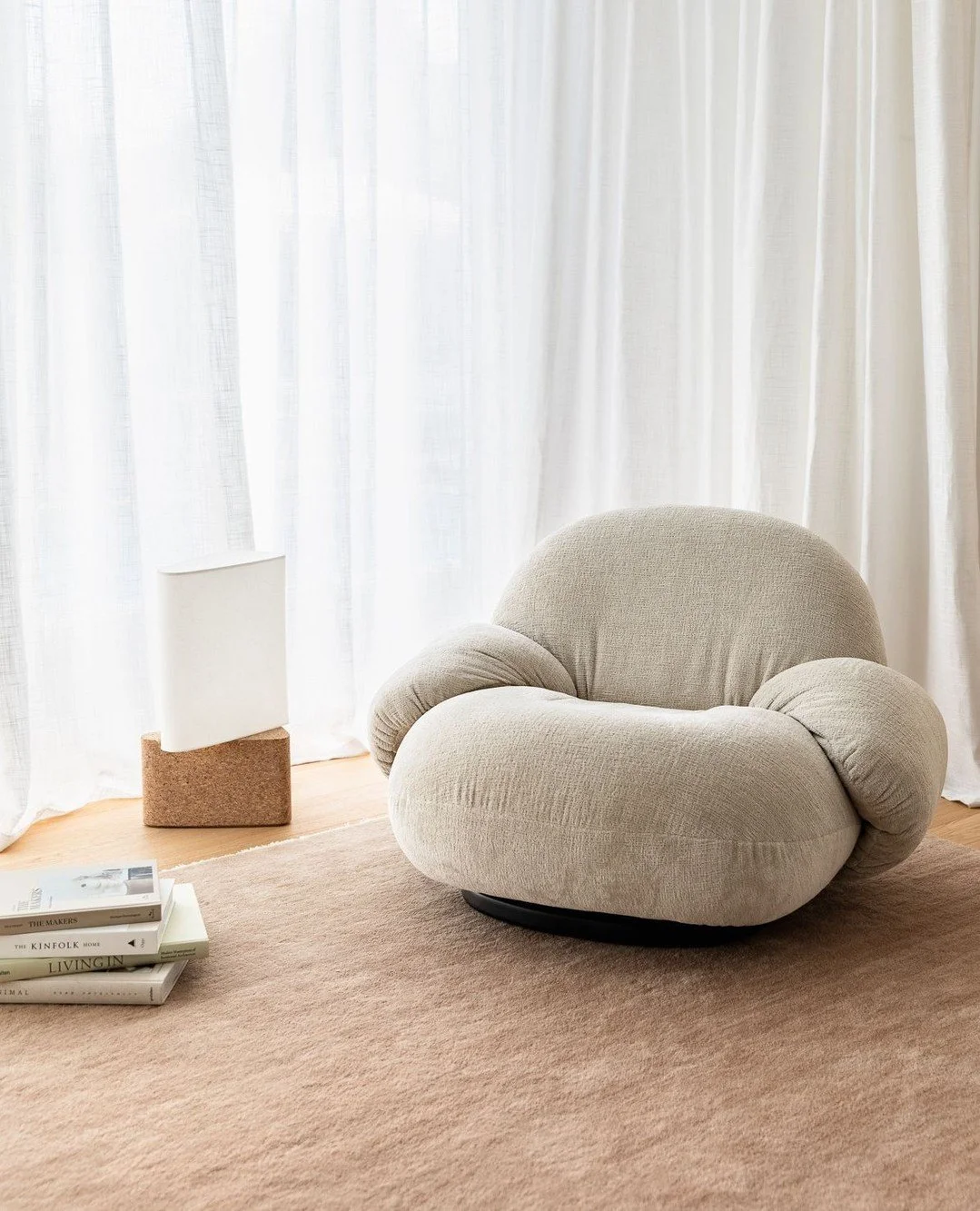 From the archive - revisiting some favourite styling moments from the St Heliers project.⁠
⁠
A home that feels just as timeless now as it did then. ✨⁠
⁠
Always a joy shooting alongside the lovely ladies at @decourtdesign, who brought this space to li