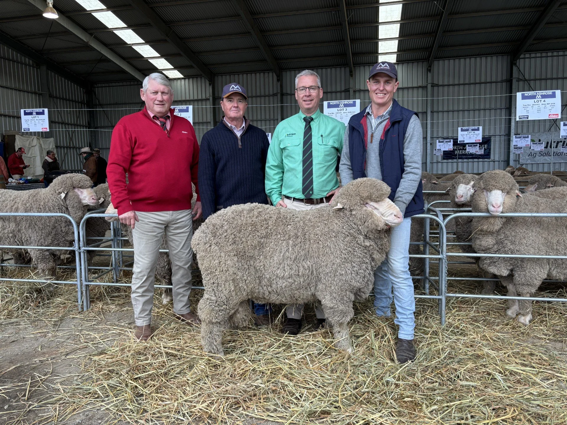 Full clearance and strong demand at the North Ashrose On Property Sale.
160/160 rams sold. Average of $1928 - almost identical to last year.
Top price of $5,500 for Lot 3, purchased by RH Dunsford & Co, Redhill.
A big thank you to all our purchase