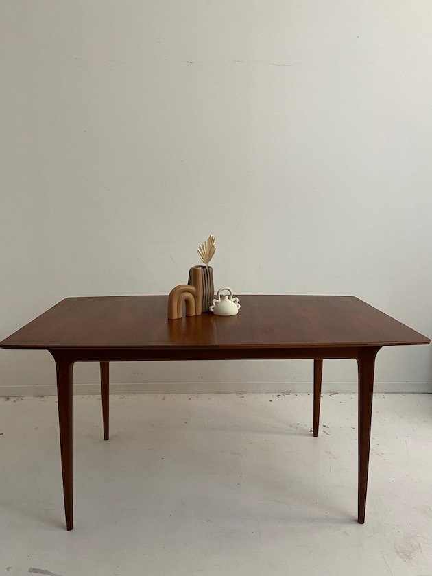 Boutique — general store paris