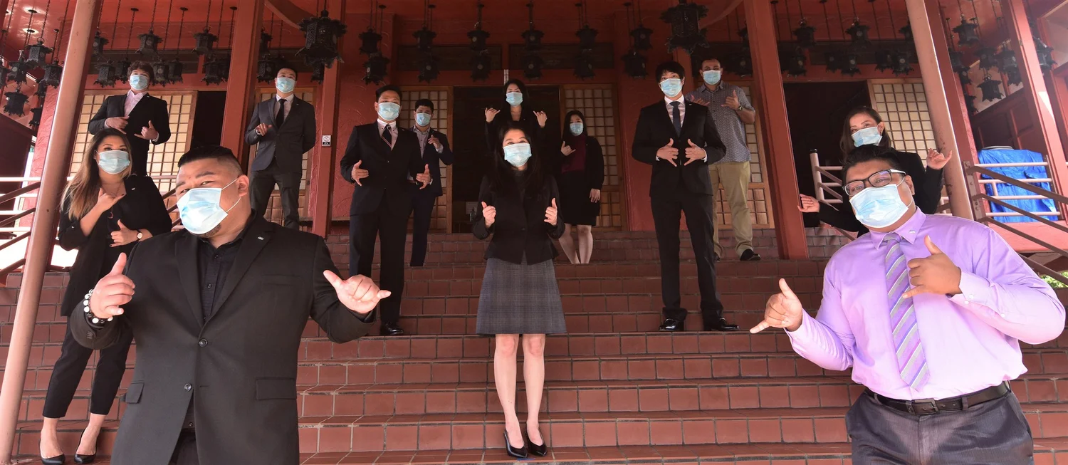 JCI Honolulu members at Tōdaiji Hawaiʻi Bekkaku Honzan in 2020 during the COVID-19 pandemic, with members wearing face masks.