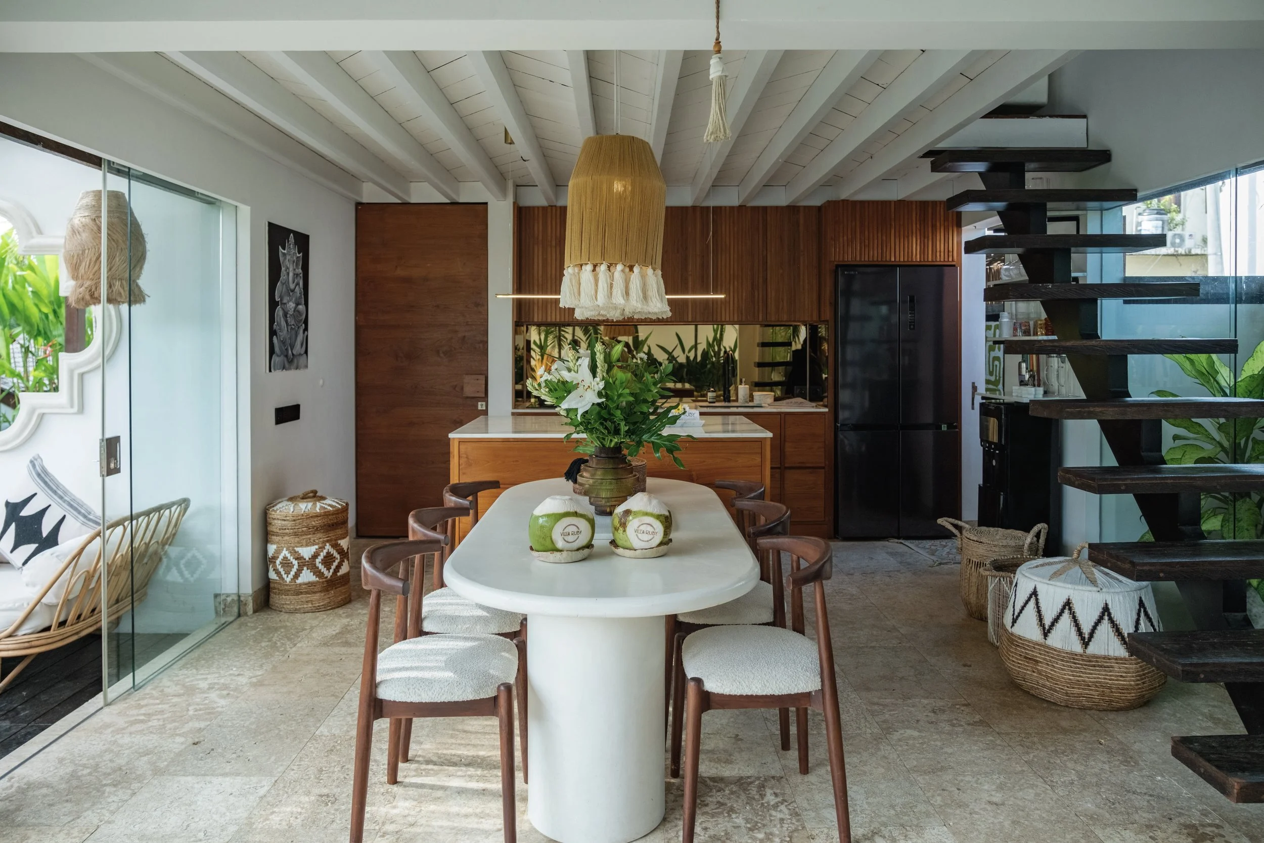 Villa+Ruby+-+Kitchen-2-2.jpg