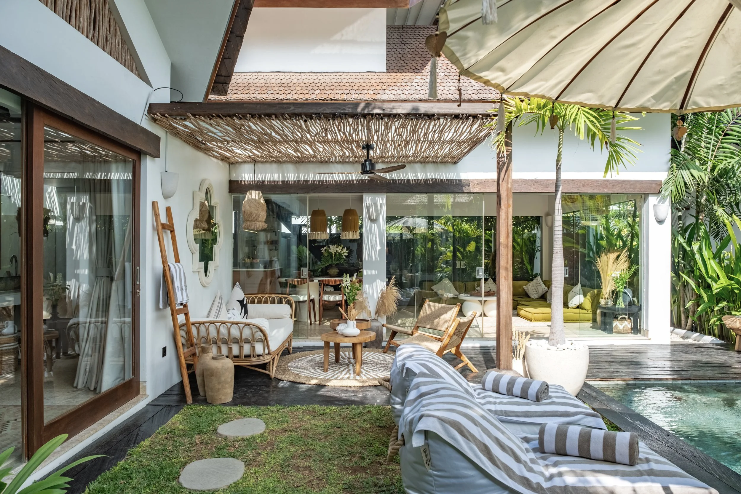 Villa+Ruby+-+Patio-2.jpg