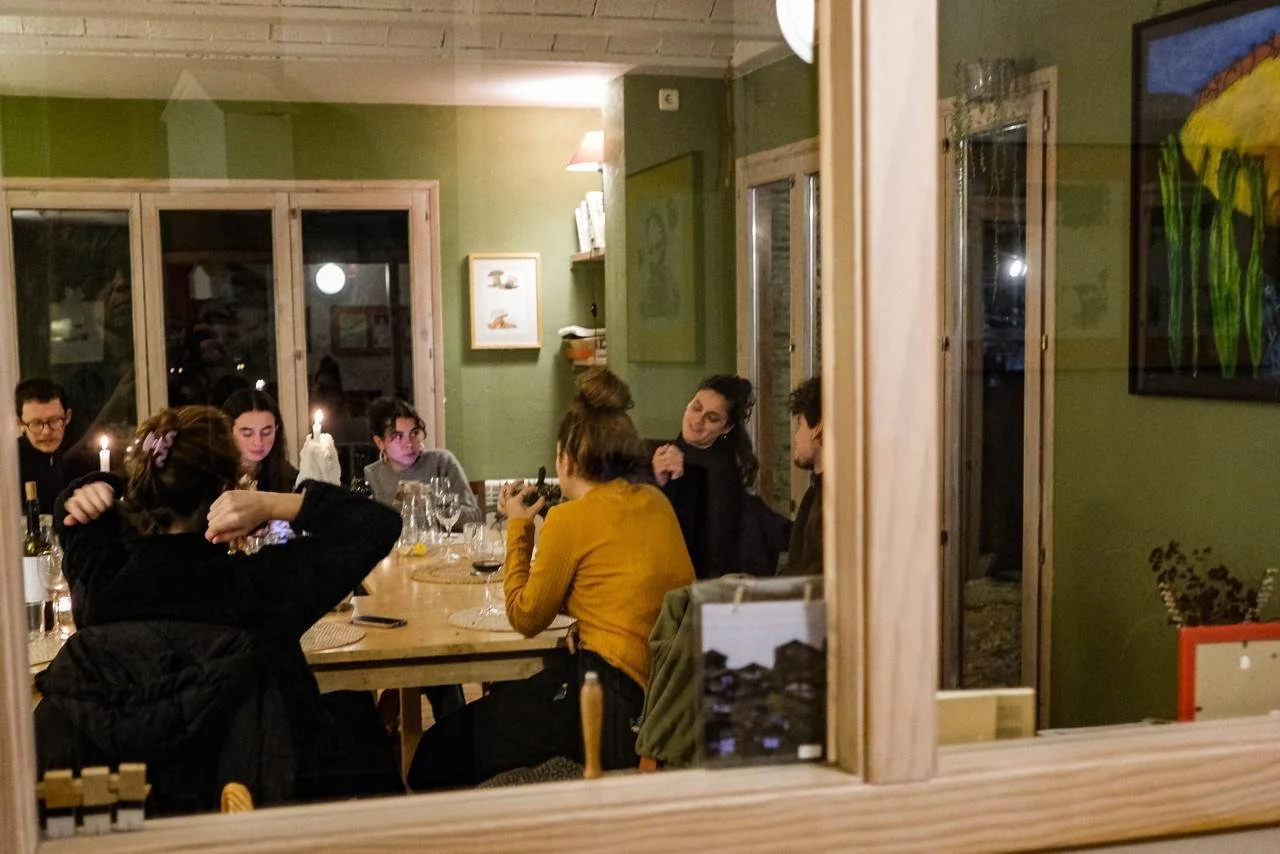 Pausar per reprendre: escoltar la creativitat en el canvi d’any