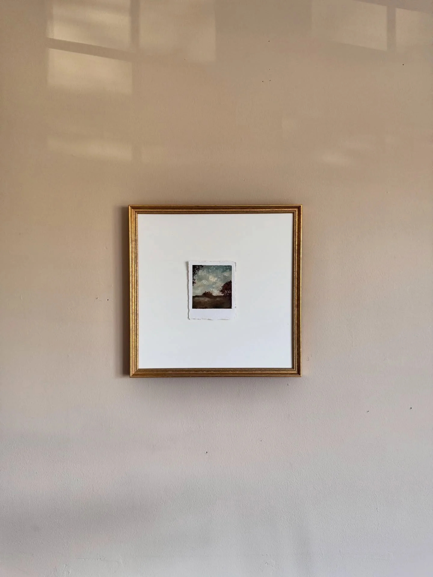 A small landscape, given room to breathe.
Framed with intention, so it can live easily in a heritage or modern classic interior, settling into a home rather than asking to be noticed.

These are original oil paintings made to be lived with.
Quiet pie