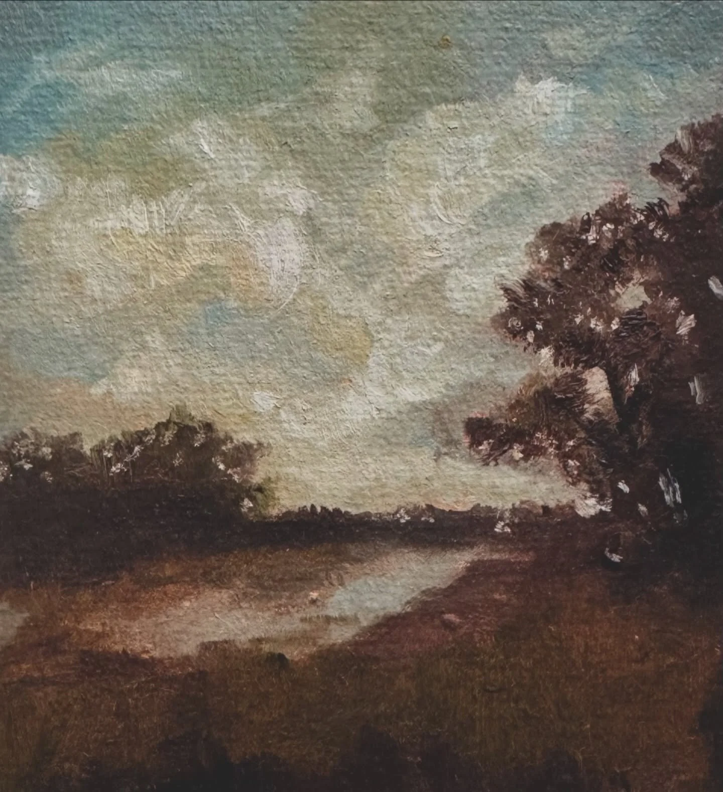 I&rsquo;ve been thinking about the things we keep close.
Not the ones we display,
but the ones that quietly stay with us.

These small paintings were made slowly, as moments worth holding onto. 
They are not studies, more like keepsakes.

They&rsquo;