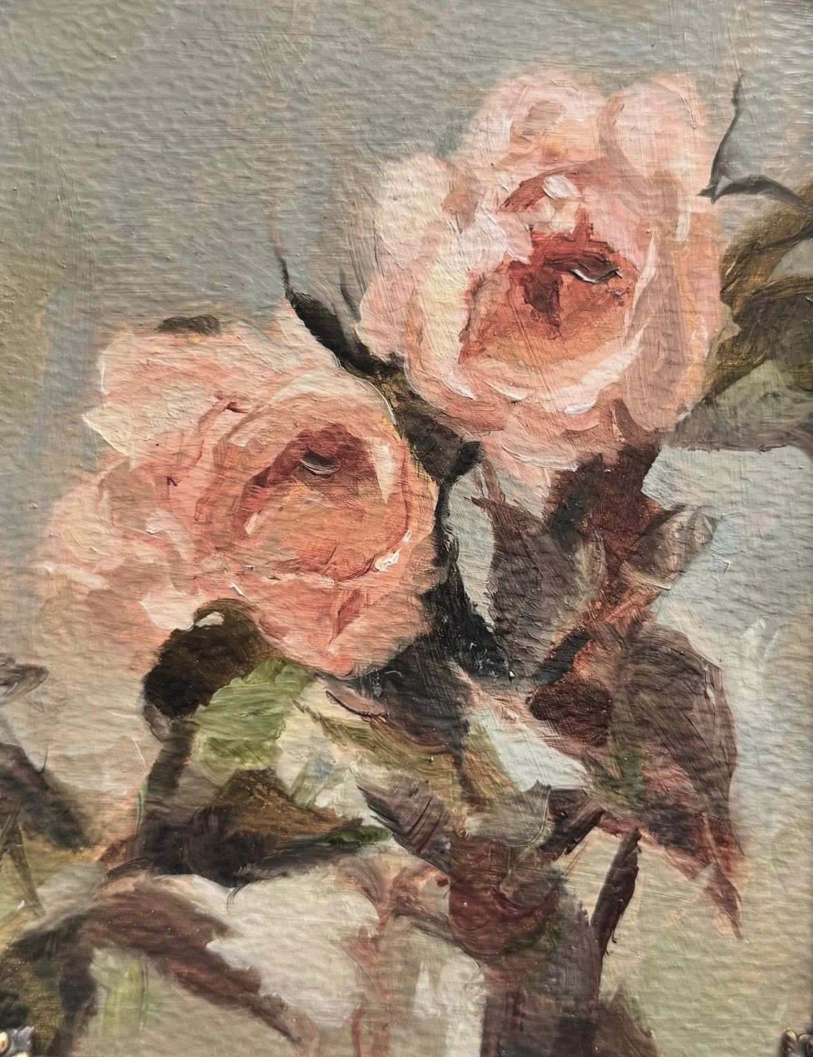 I keep coming back to roses lately.

I painted this a while ago and almost forgot about it.

But while working on my new collection, I found myself returning to it again and again.
Like it had quietly been pointing me in this direction before I even 
