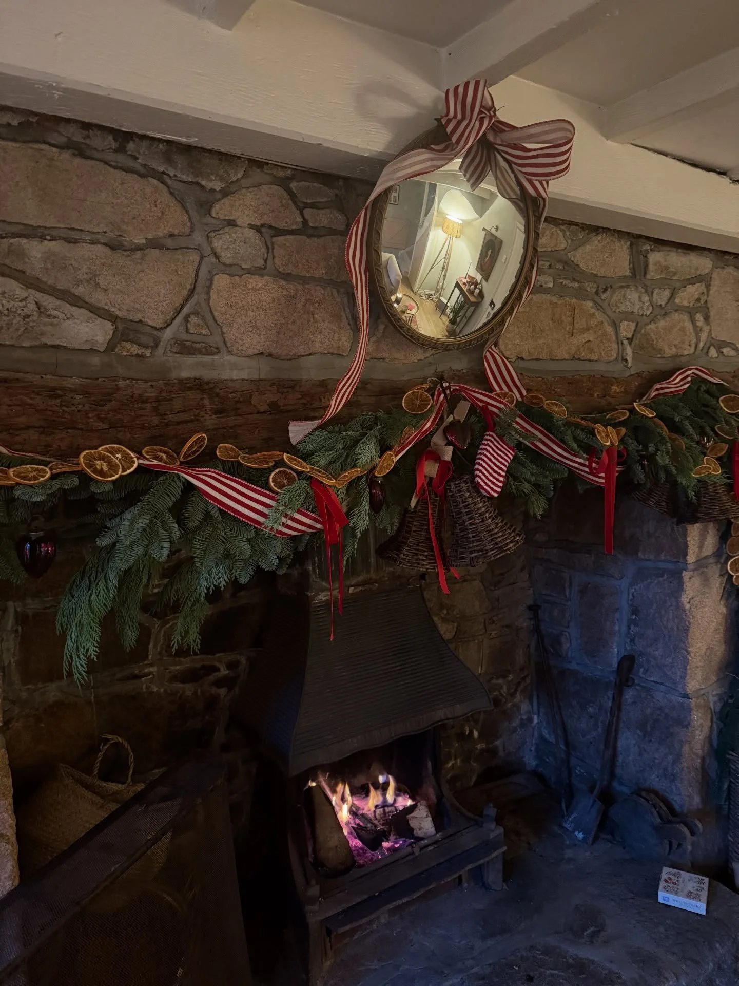 At the end of today, I finally stop, but here&rsquo;s a little of what&rsquo;s been happening in my home too.
Christmas Birthdays and family- I have a very great and full heart. 💗

Thankyou to everyone who has asked me to create for them. I&rsquo;ve