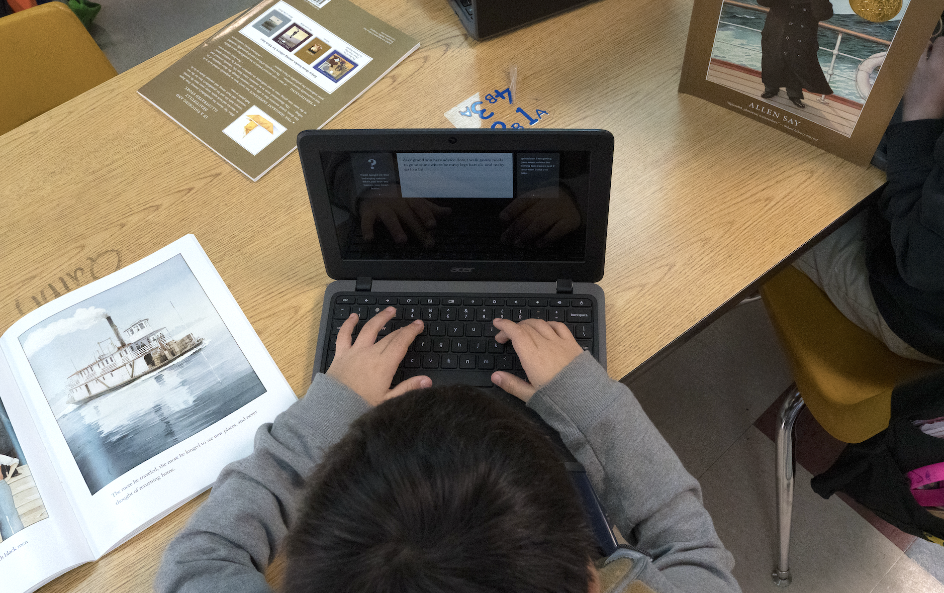 Student writing a text in a WeWillWrite session