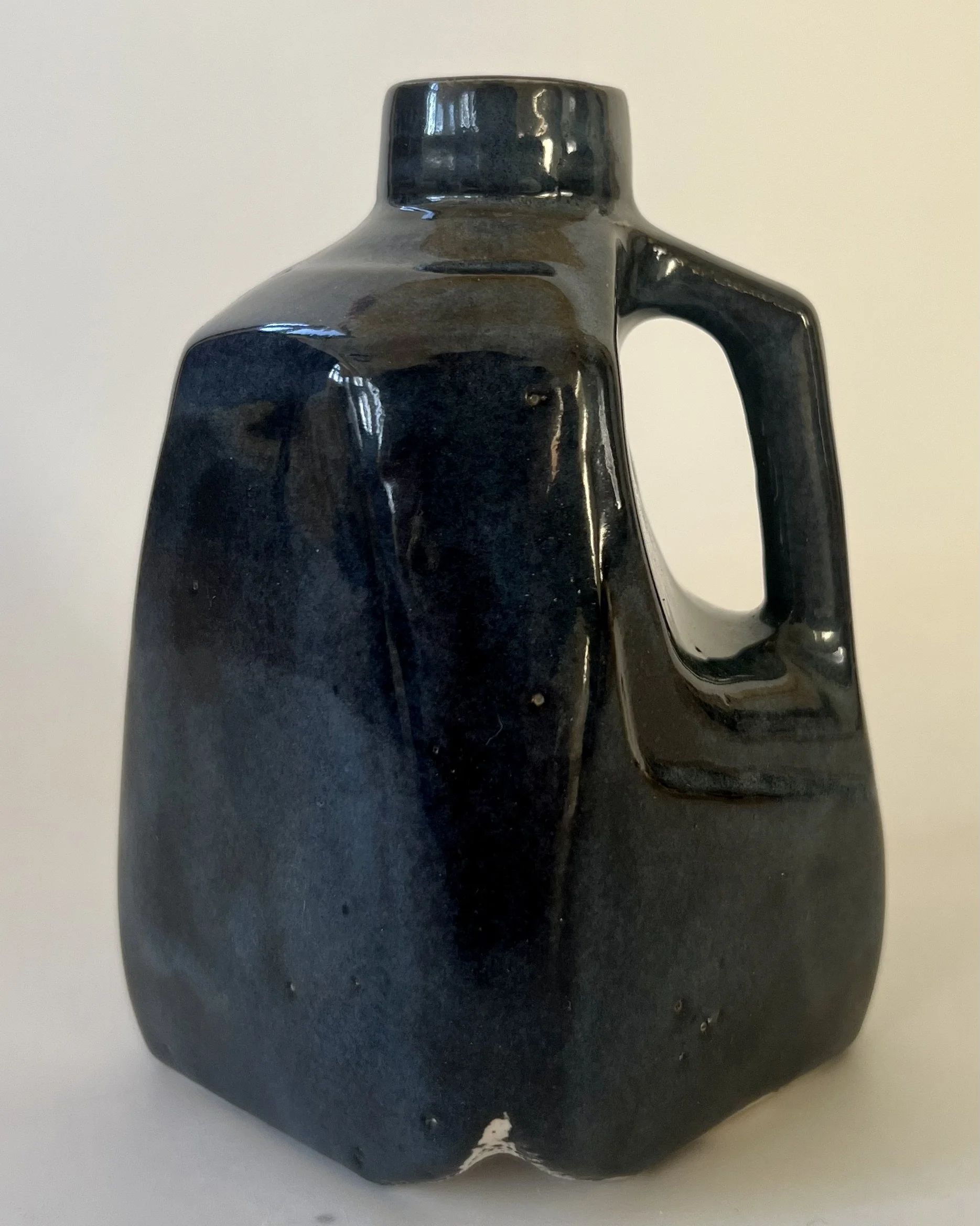 Jug 25.89_Right.jpeg