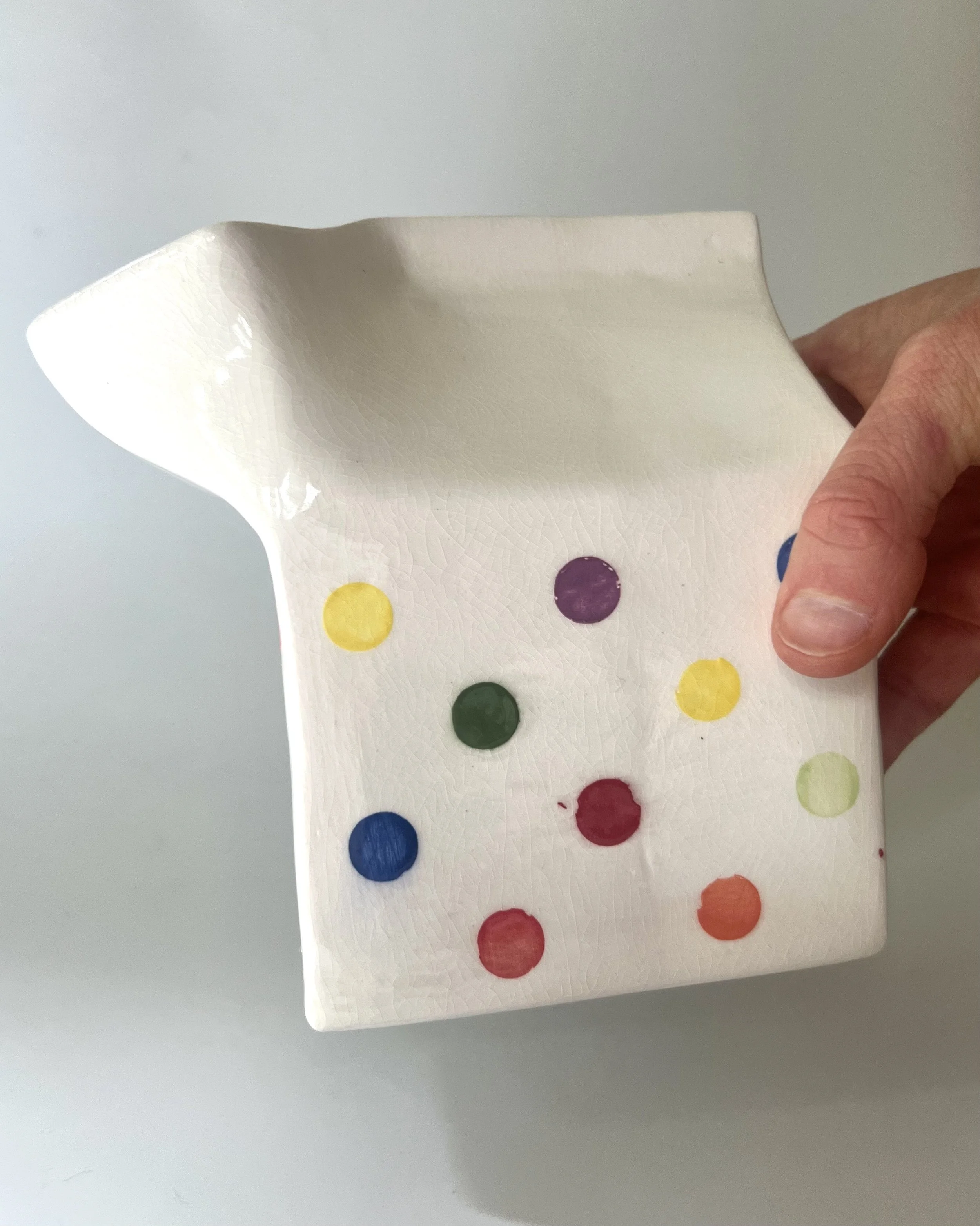 07-milk-carton-c26-1-ceramic-vase-scale-reference.jpeg