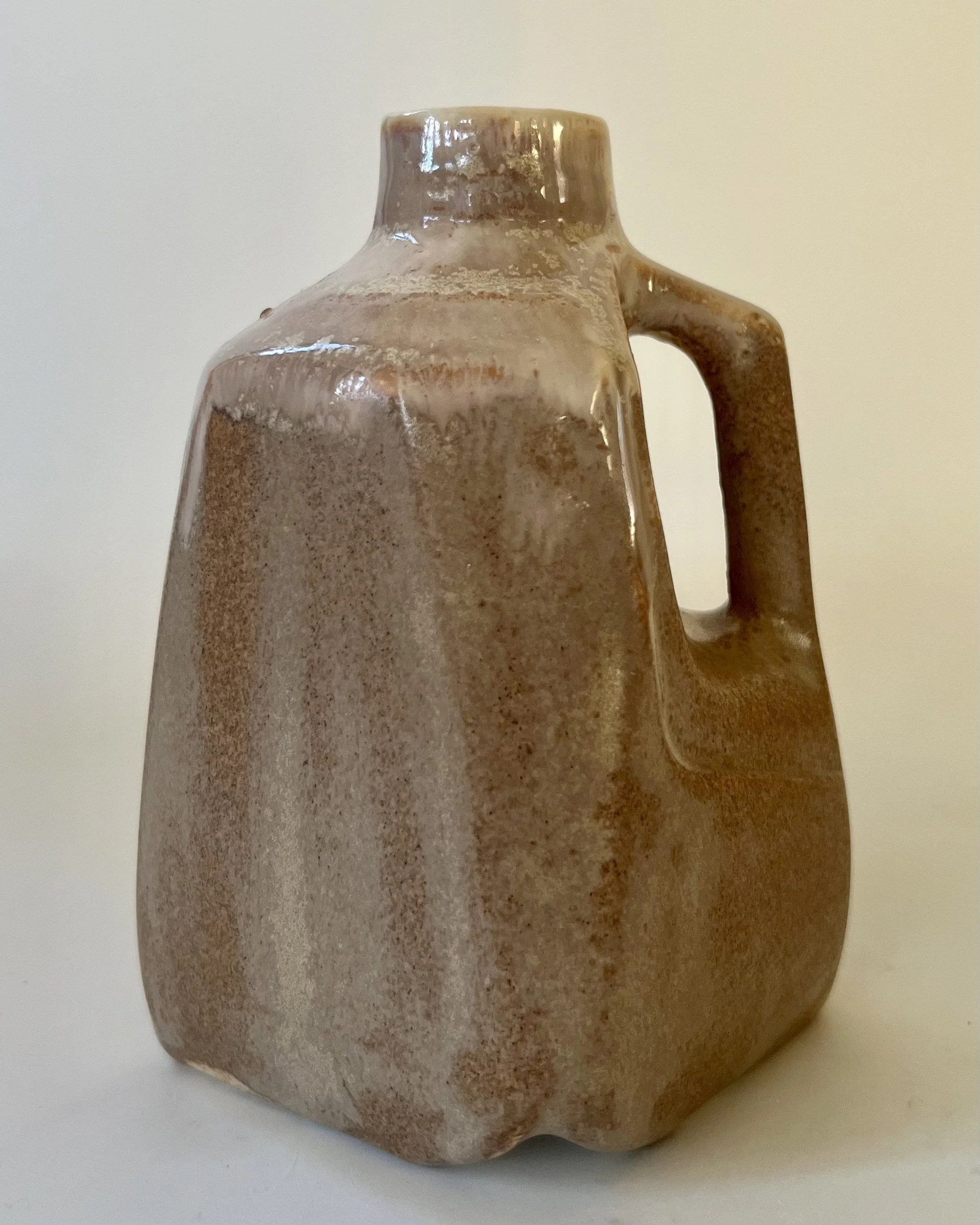 Jug 25.79_Right.jpeg