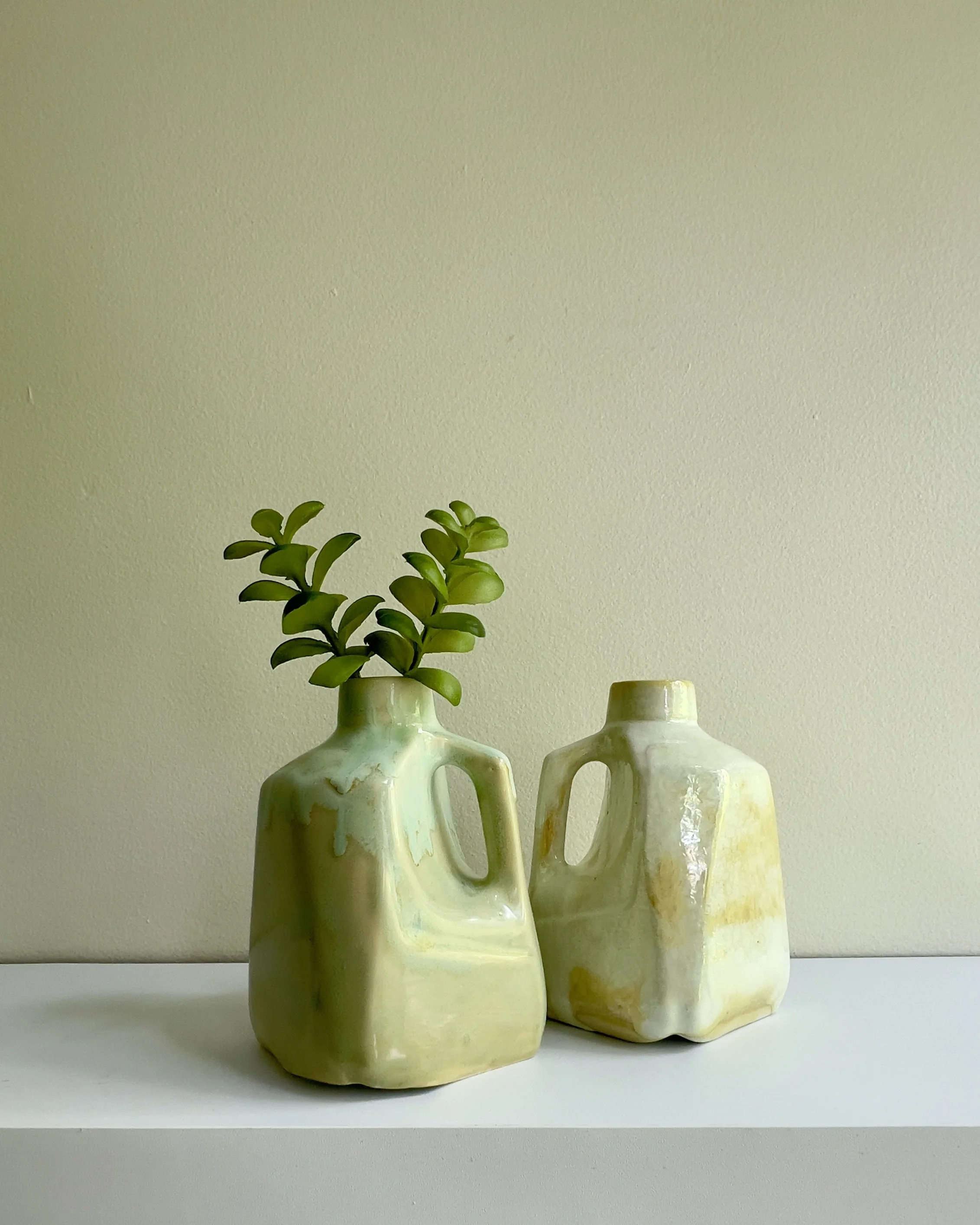 jug-26-42-ceramic-jug-collection.jpeg