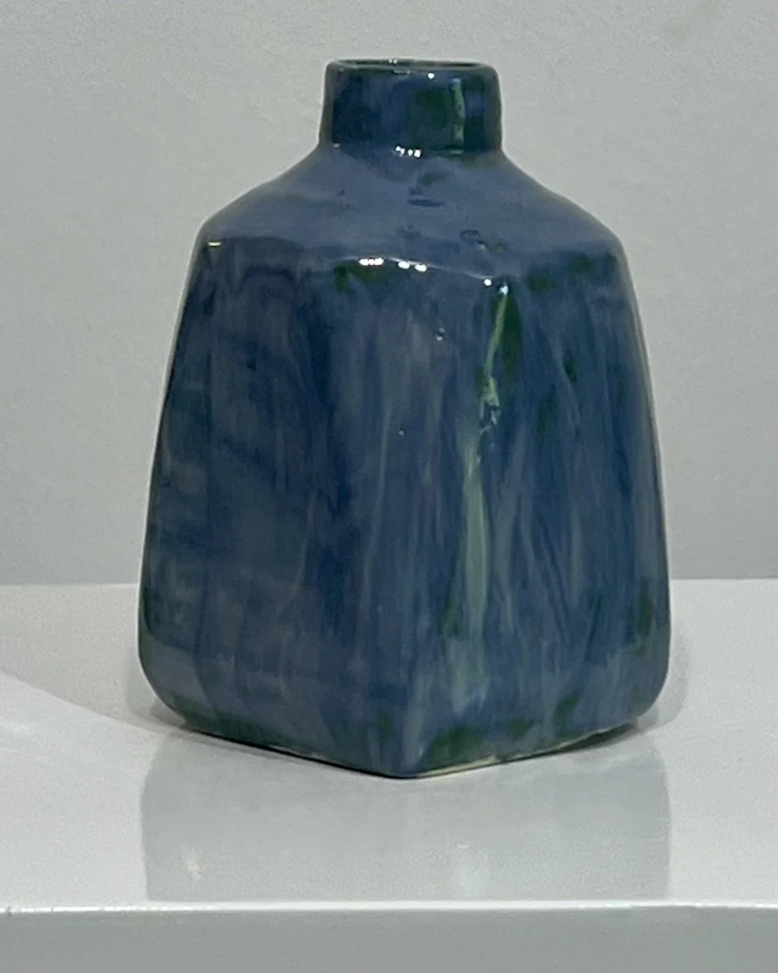 junebug-porcelain-milk-jug-vase-26-59-angle-left.jpeg