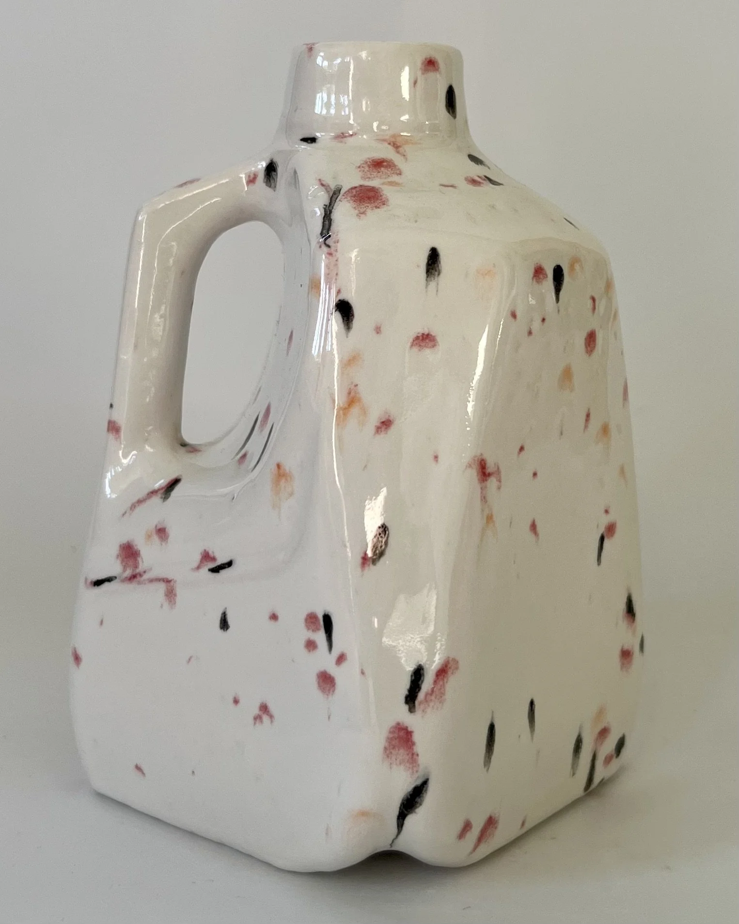 Jug 25.111_Left.jpeg