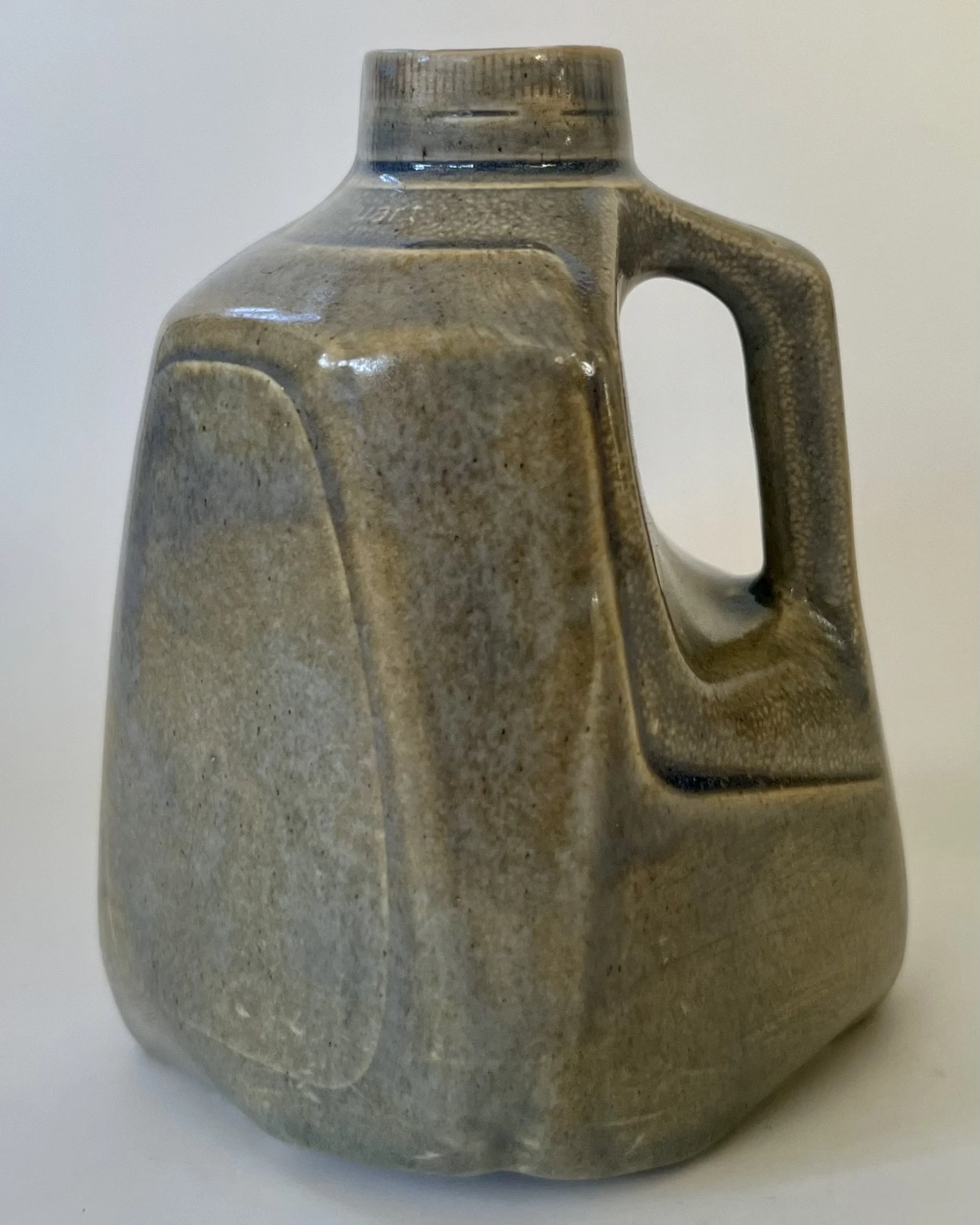 Jug 25.117_Right.jpeg