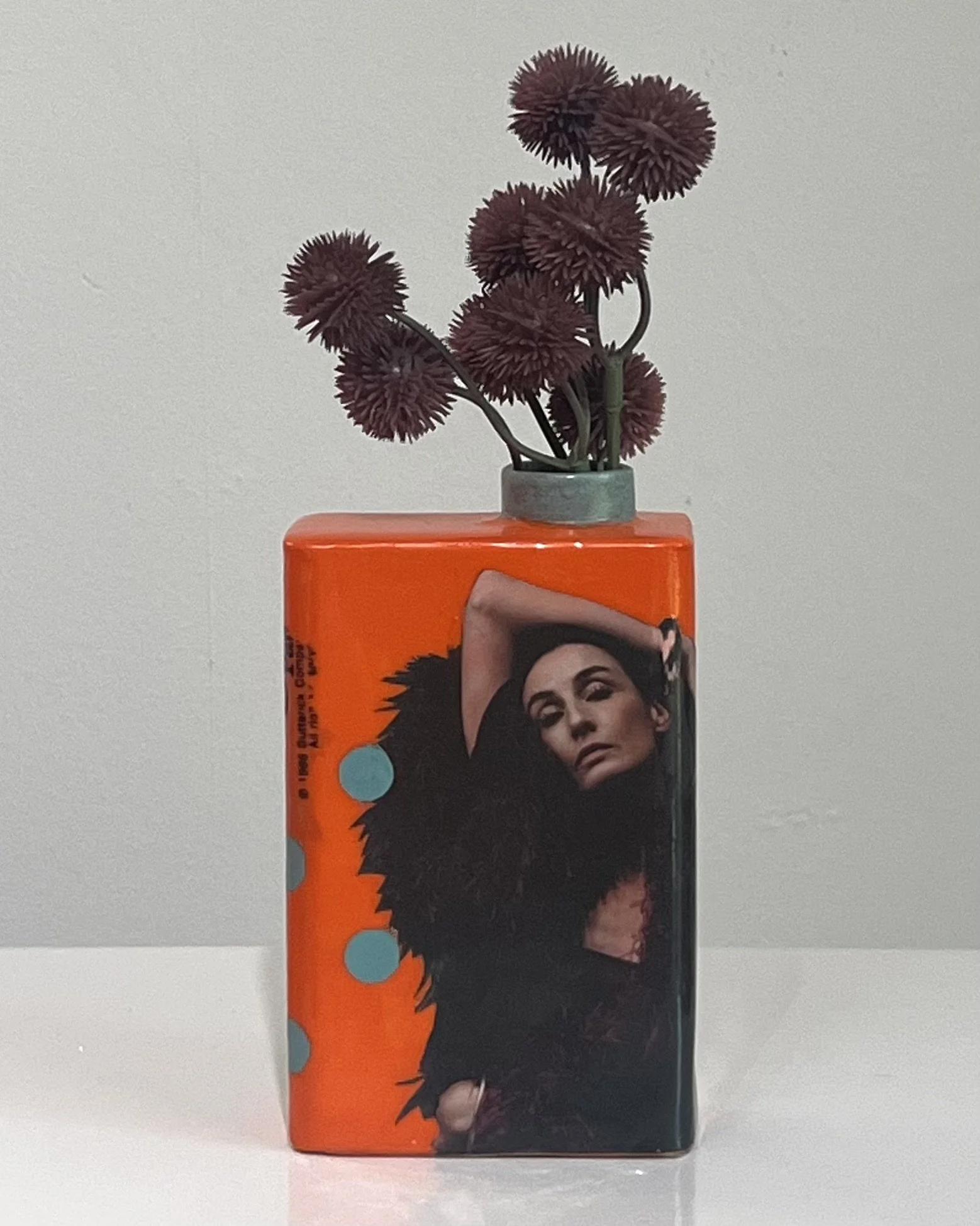 She Kept Her Feathers Sharp – Art Carton C26.5
