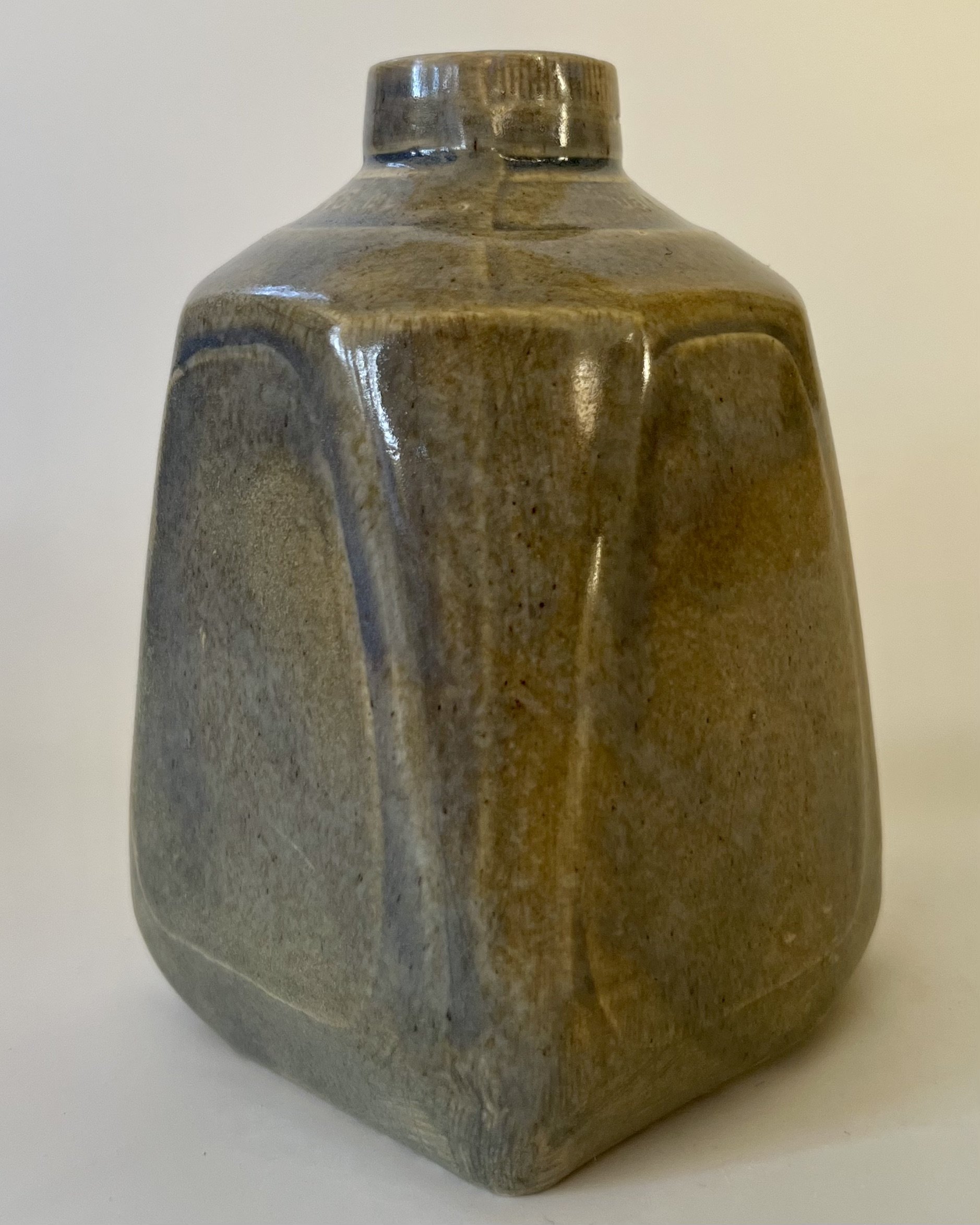 Jug 25.117_Front.jpeg