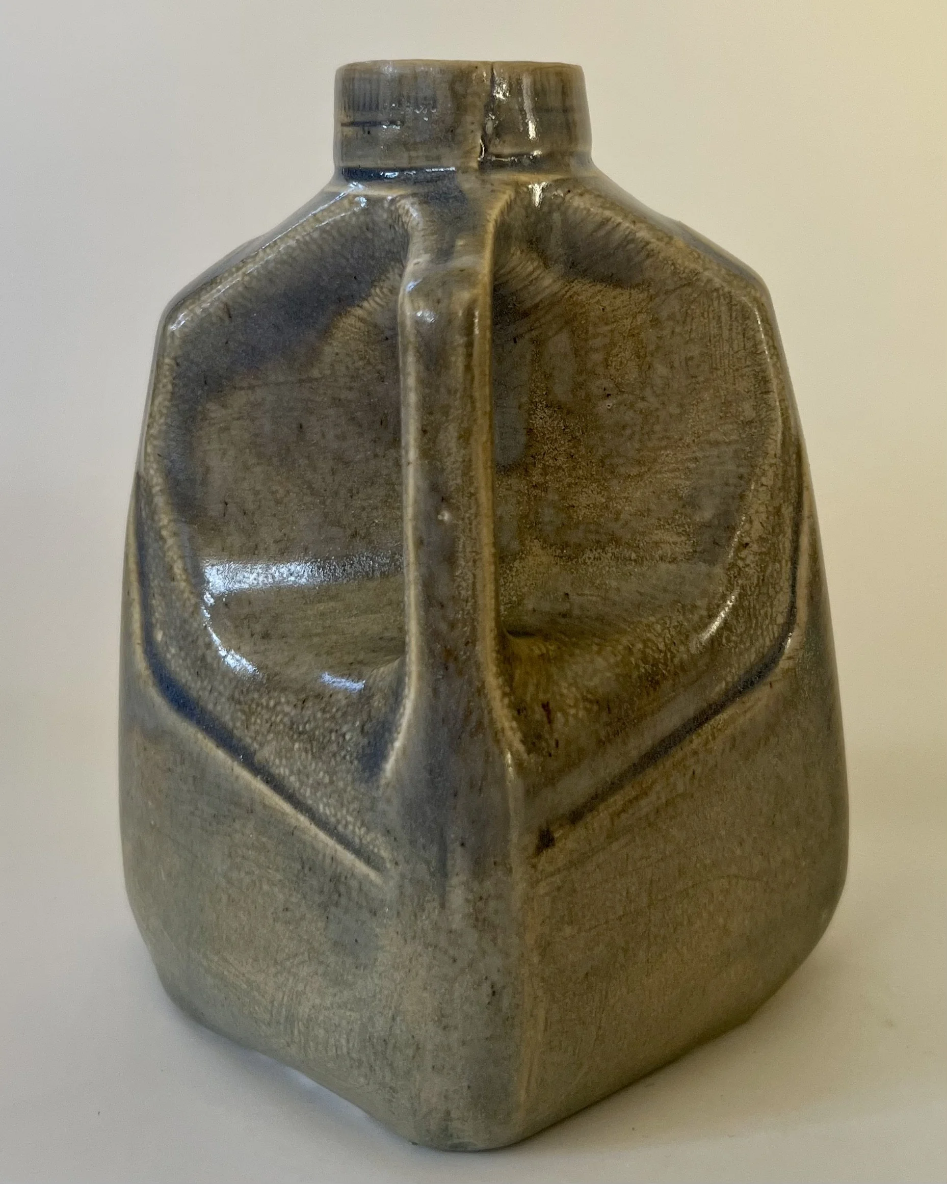 Jug 25.117_Back.jpeg