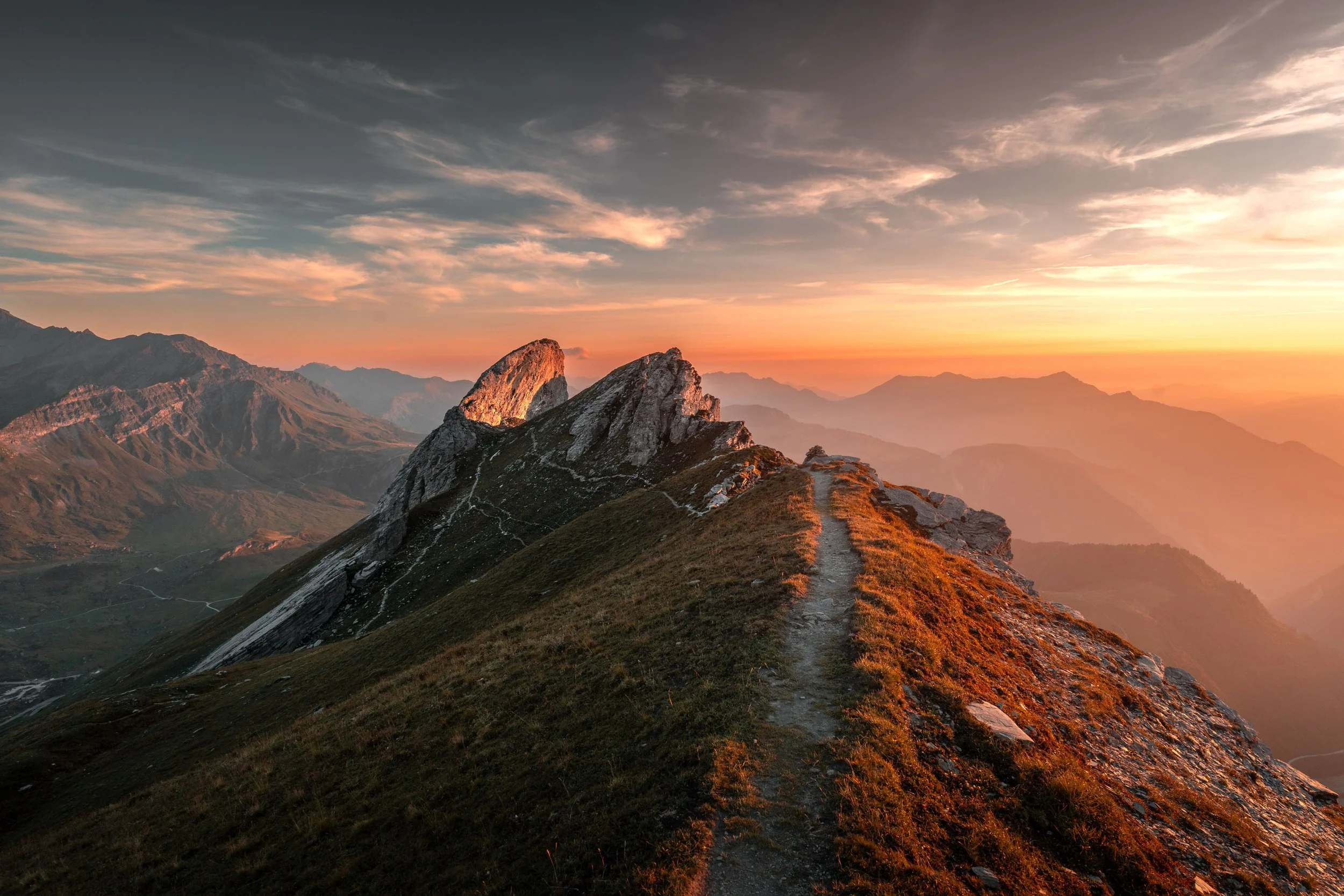 A7400055 V2-min.jpg