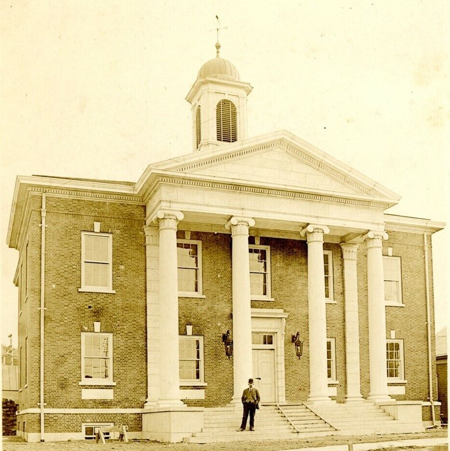 The Friends of the Tracy Donate $10,000 Toward Courtroom Restoration at Tracy Memorial Hal