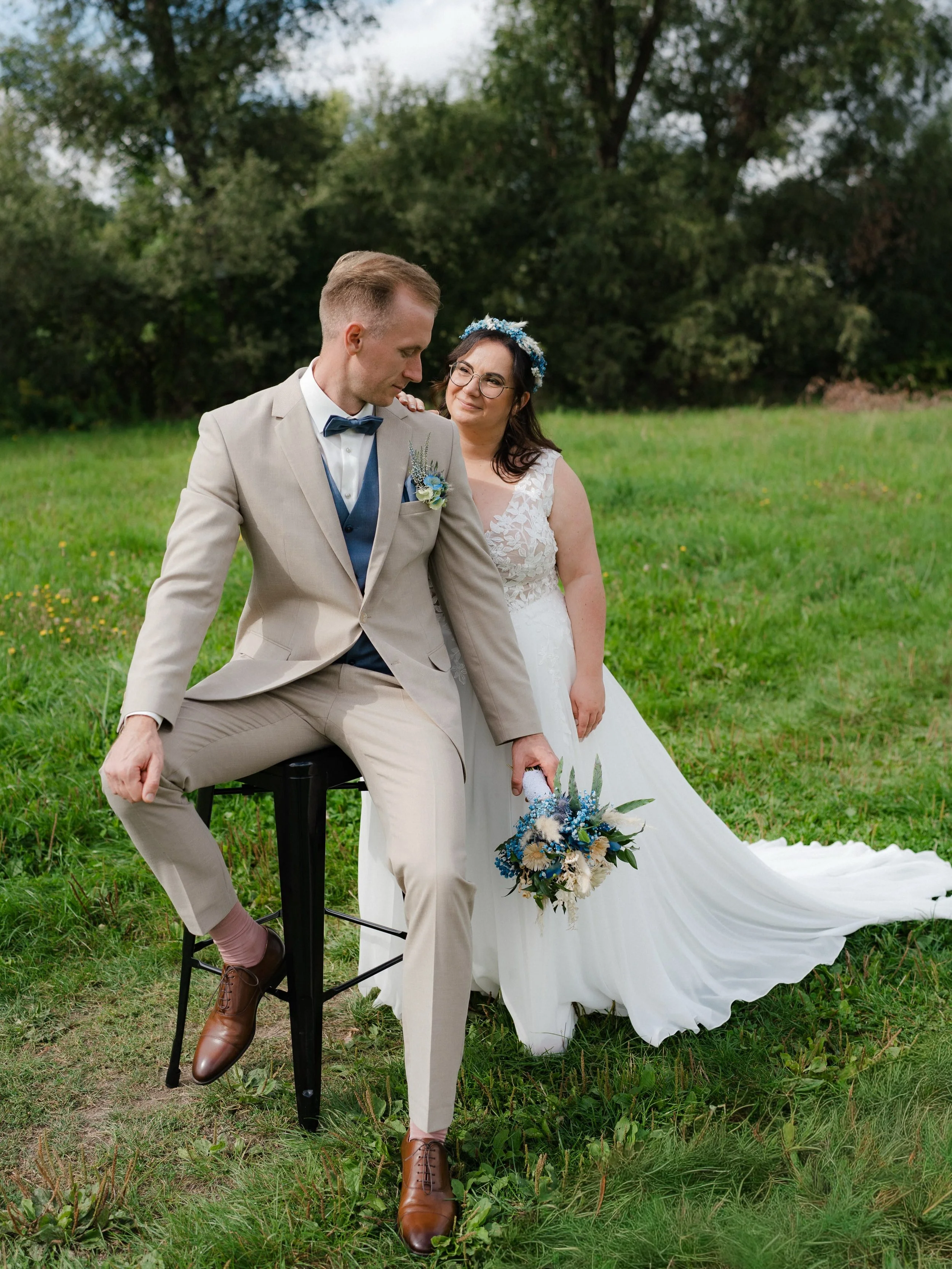 Passend zum kalten Wochenende melden wir uns mit einer ordentlichen Portion Sp&auml;tsommer zur&uuml;ck. ☀️💍📸

Sommerliche Vibes, wundersch&ouml;ne Bilder und eine Hochzeit, die wir euch einfach noch zeigen m&uuml;ssen.💞

Much Love. &hearts;️