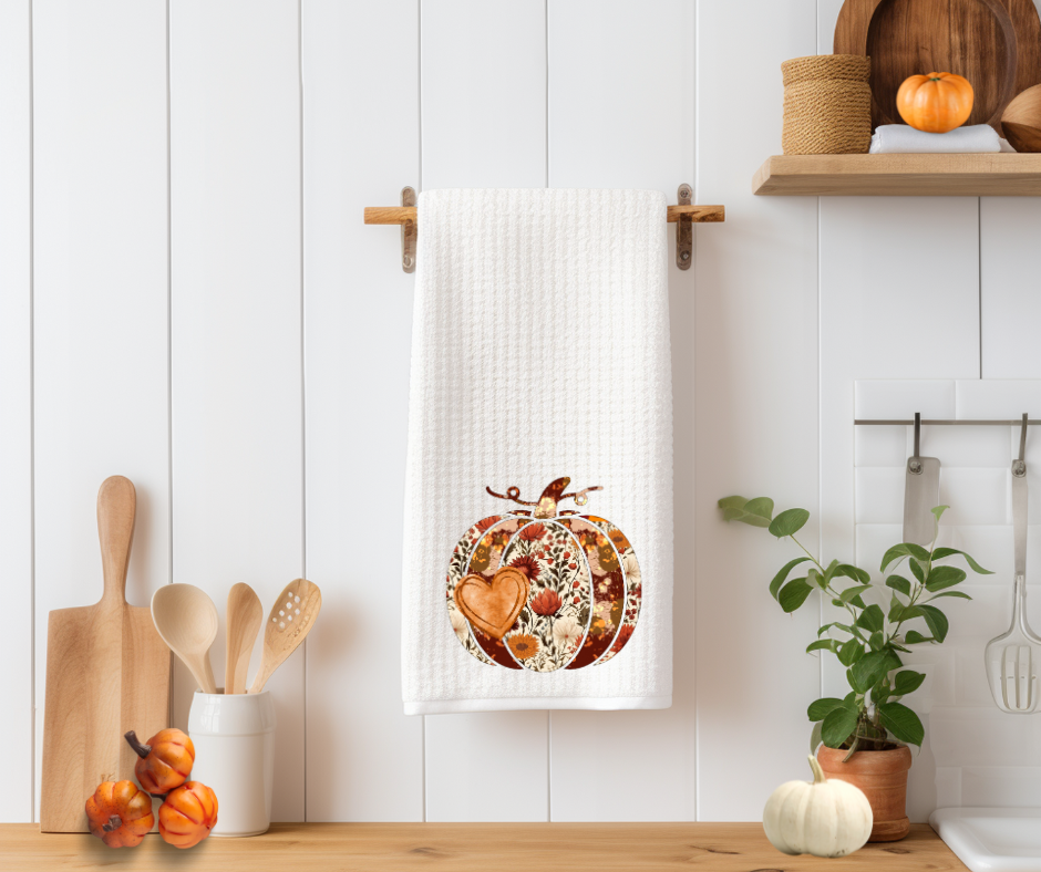 Fall Towel: Pumpkin Floral