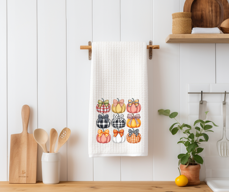 Fall-towels-pumpkins.png