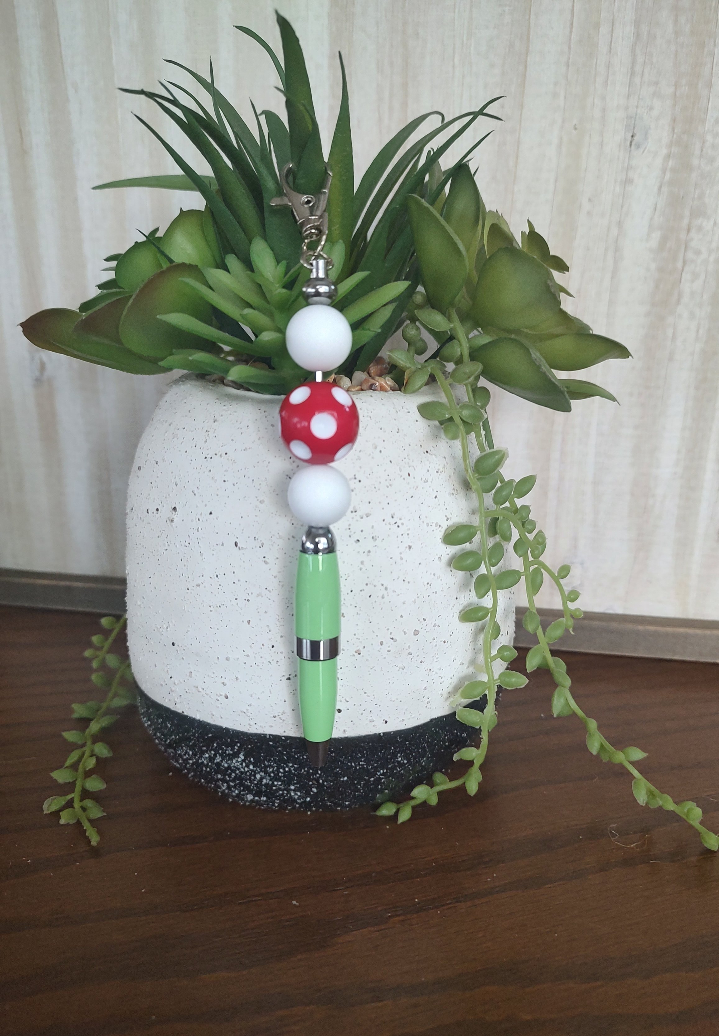 Beaded-Keychain-Green-Pen-Red-Dot.jpg