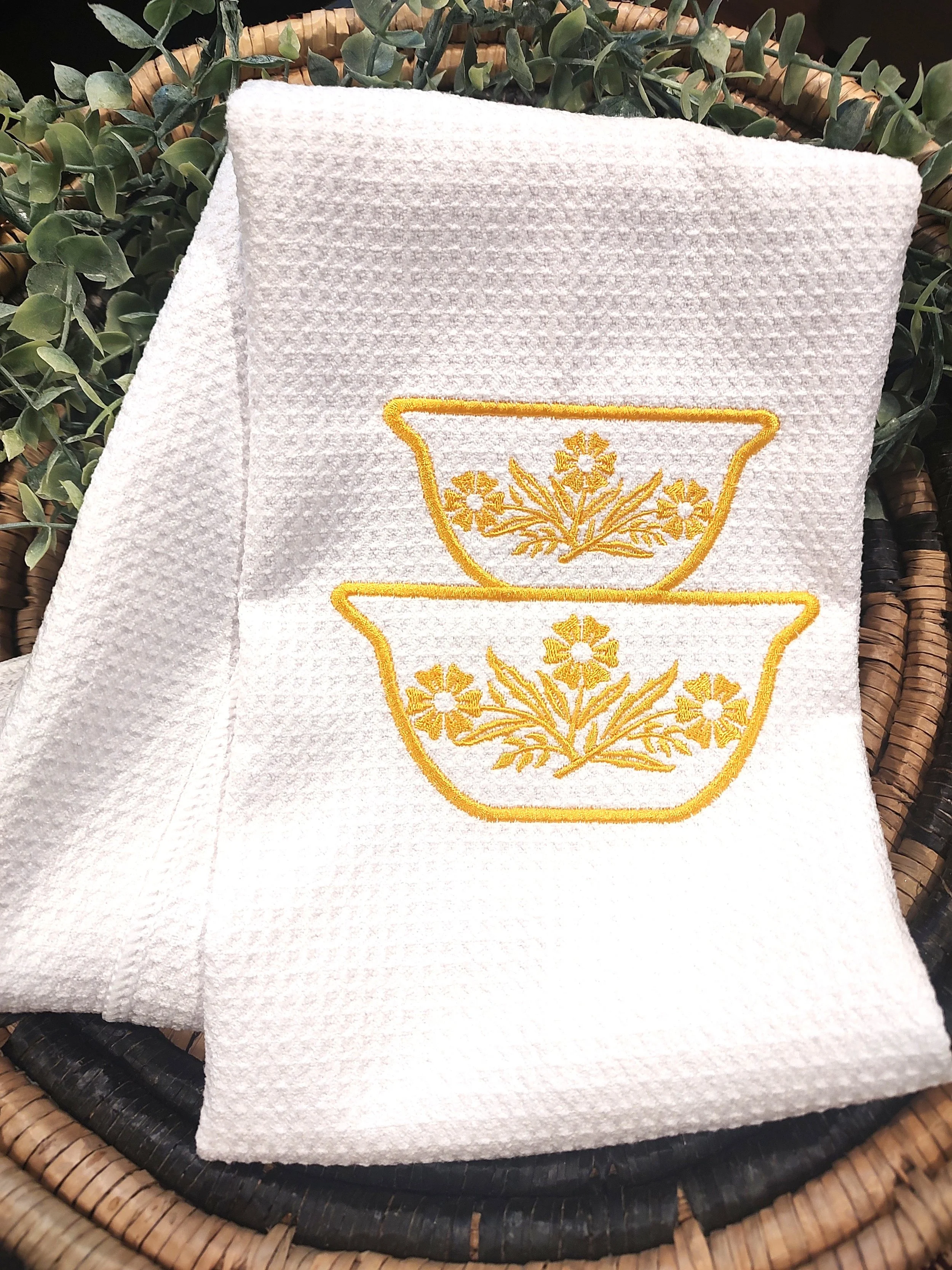 Towel-Pyrex-Yellow.jpg