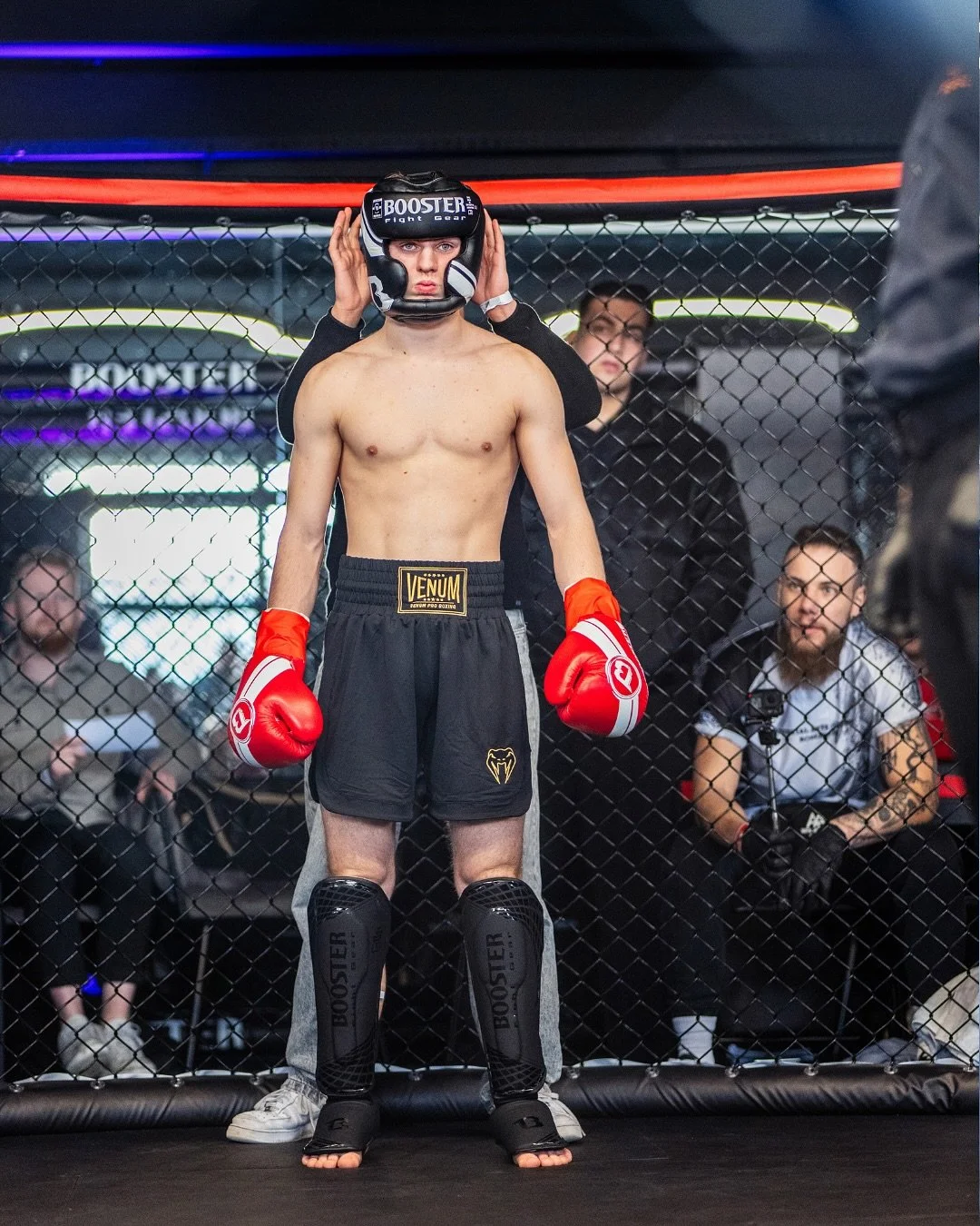 had a lot of fun yesterday watching the fights at @allstar_contenders &hellip;and of course I couldn&rsquo;t resist taking some pictures even though I was there to support @ewaleebiermann during her first fight 🥊