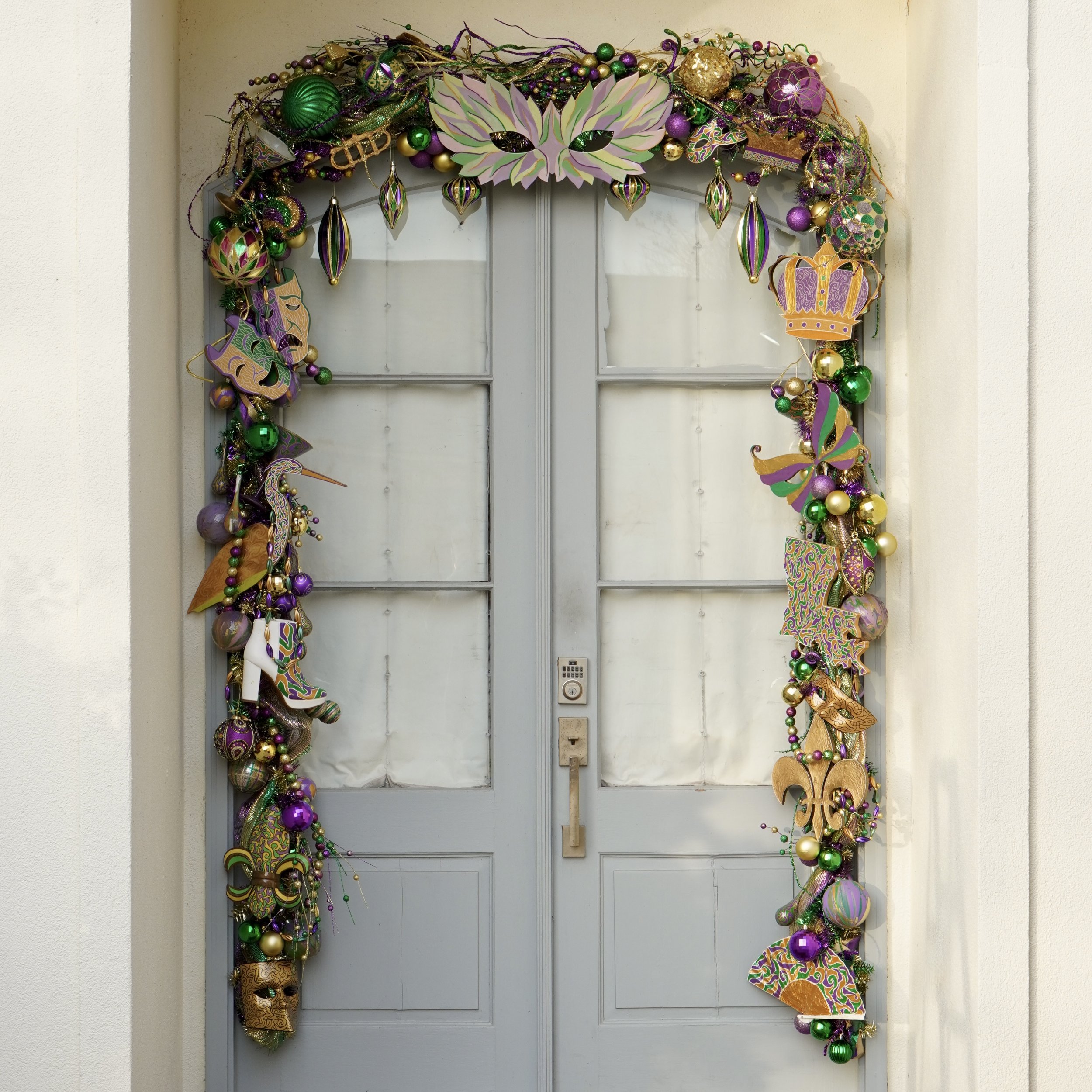 Mardi Gras Garland - 23 ft