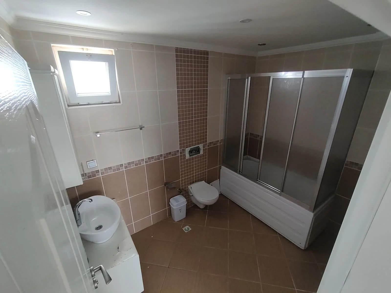 WhatsApp Image 2025-11-11 at 03.22.42.jpeg