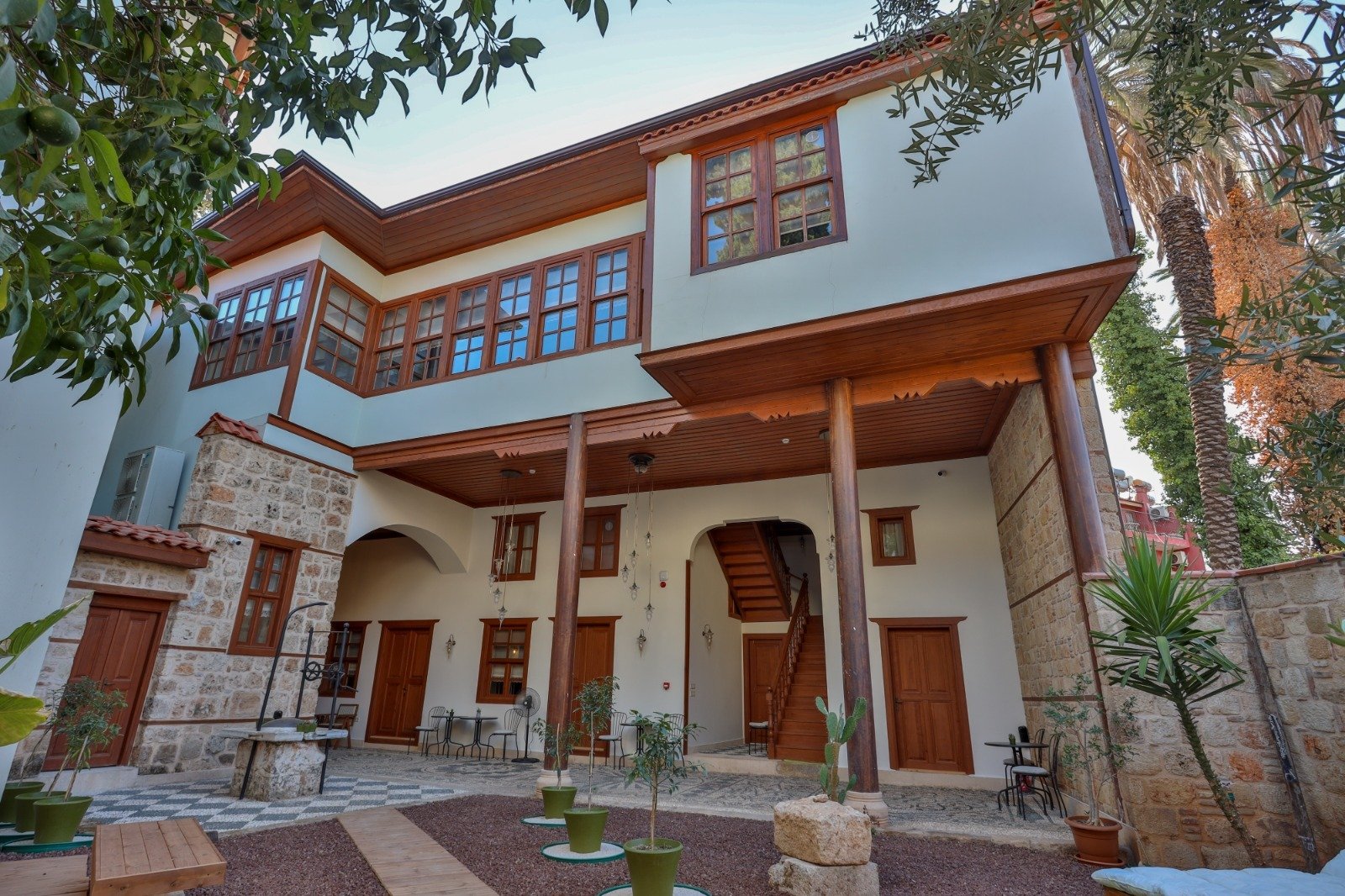 WhatsApp Image 2025-11-21 at 23.44.44 (3).jpeg