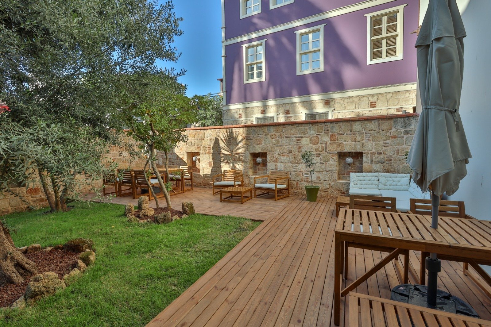 WhatsApp Image 2025-11-21 at 23.44.43 (3).jpeg